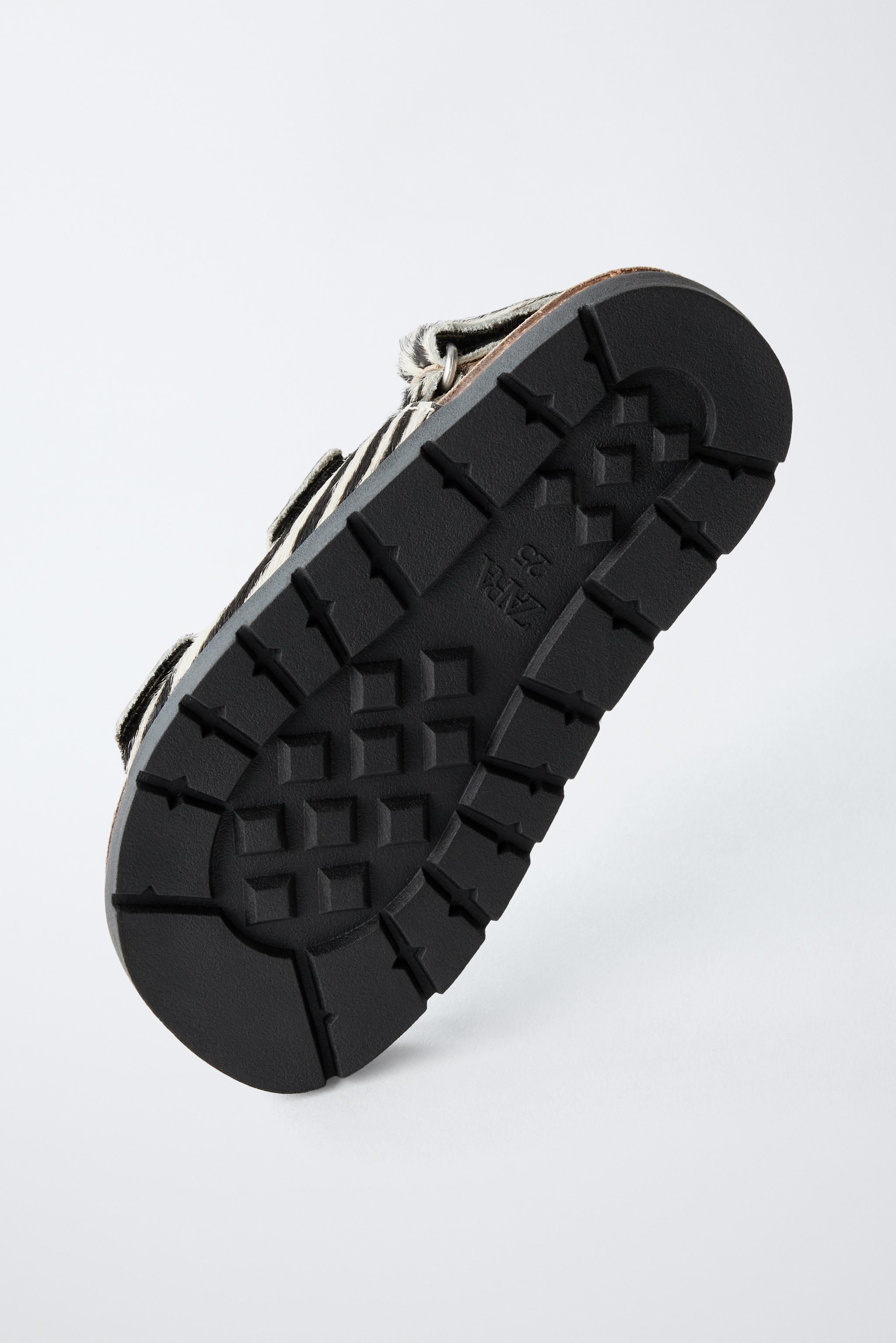 ANIMAL PRINT LEATHER SANDALS