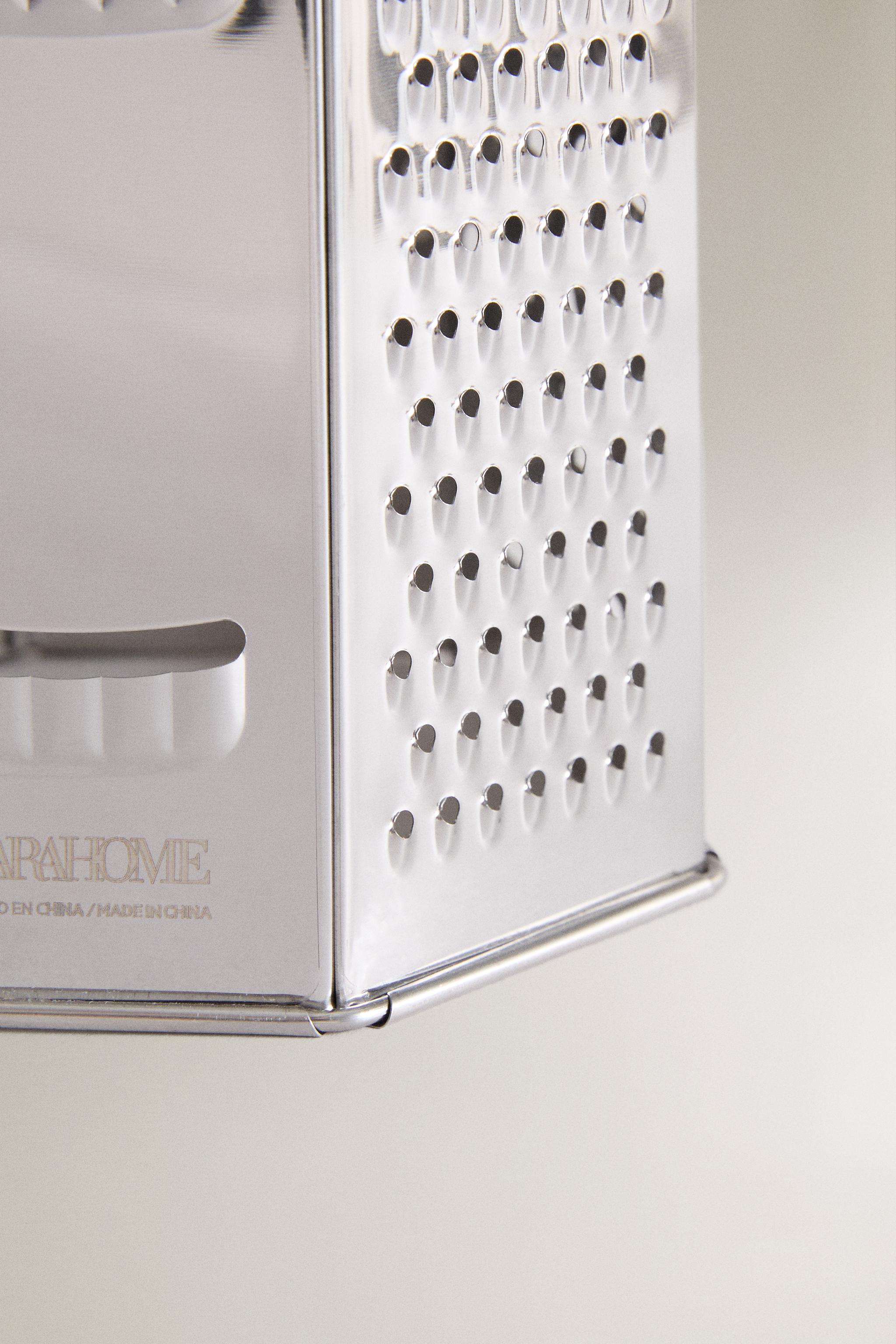 VERTICAL STEEL KITCHEN GRATER