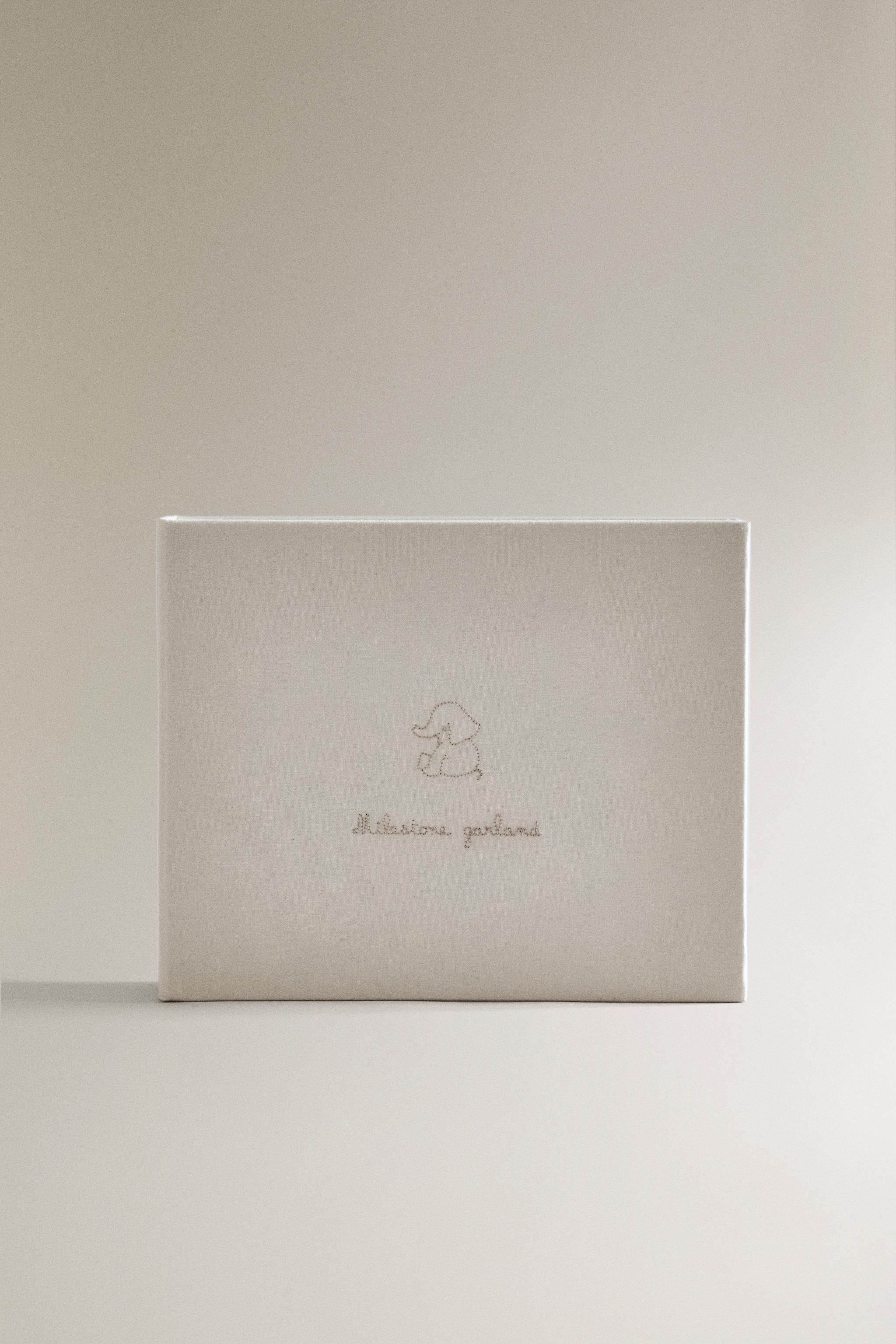 BABY ELEPHANT MONTHLY GARLAND