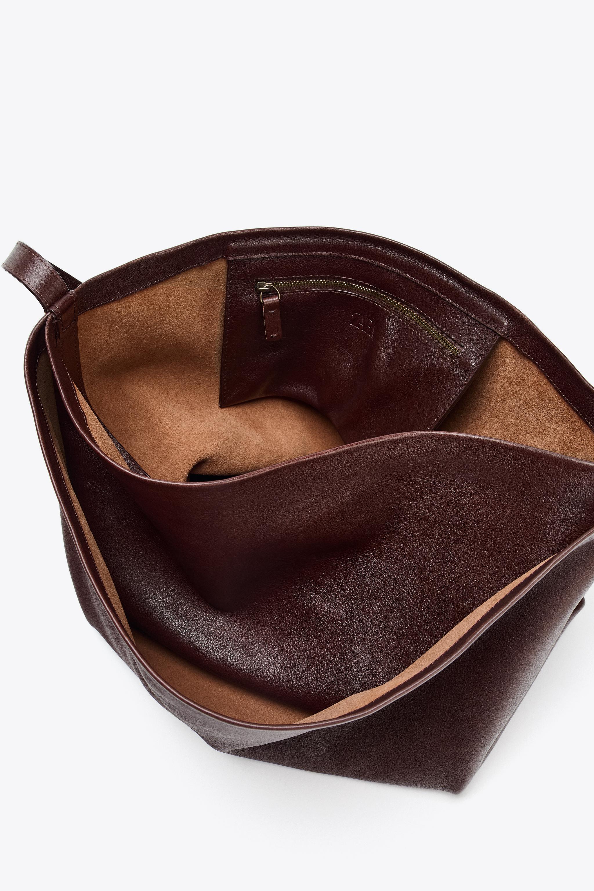 DOUBLE COMPARTMENT LEATHER BUCKET BAG
