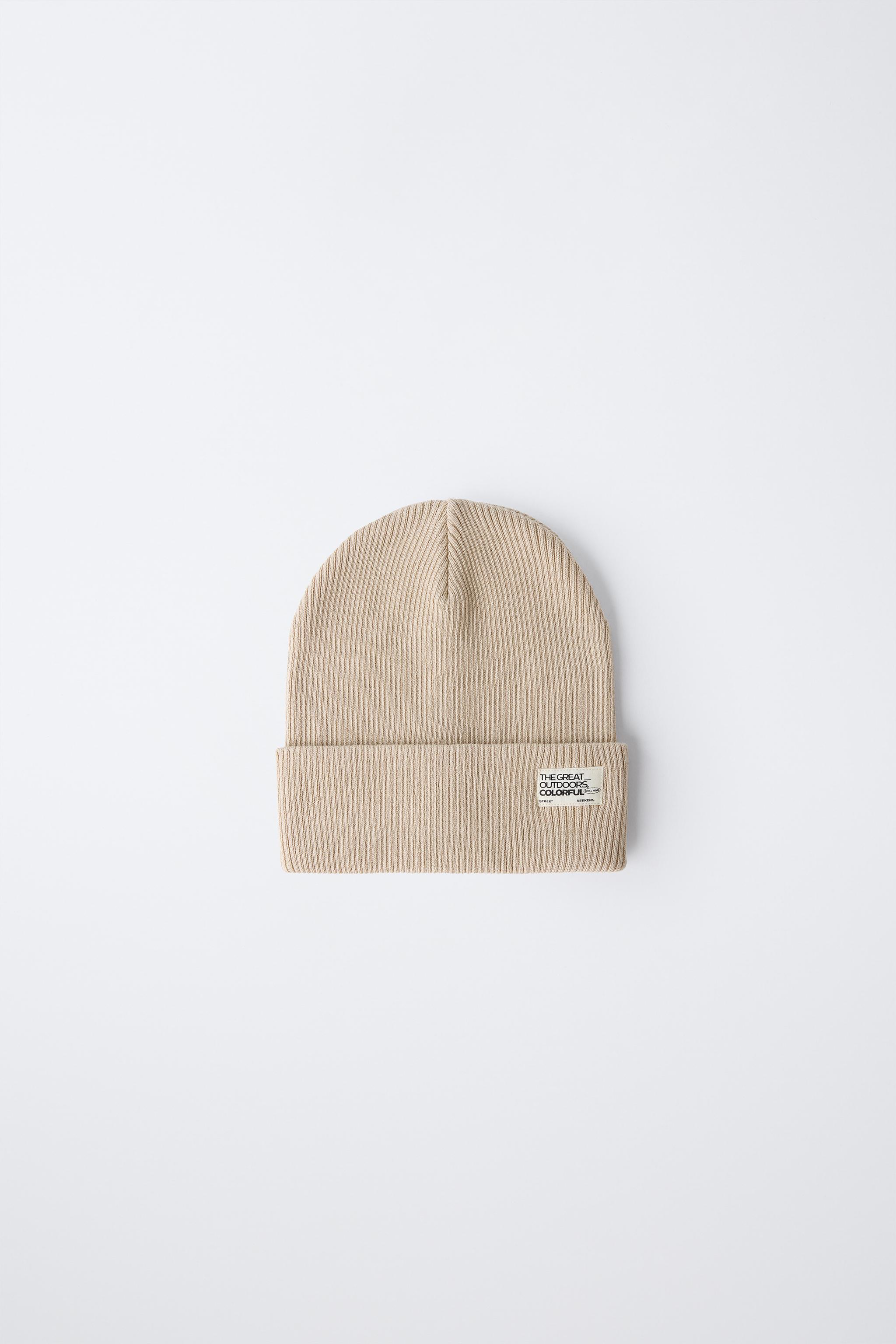RIBBED KNIT HAT WITH LABEL