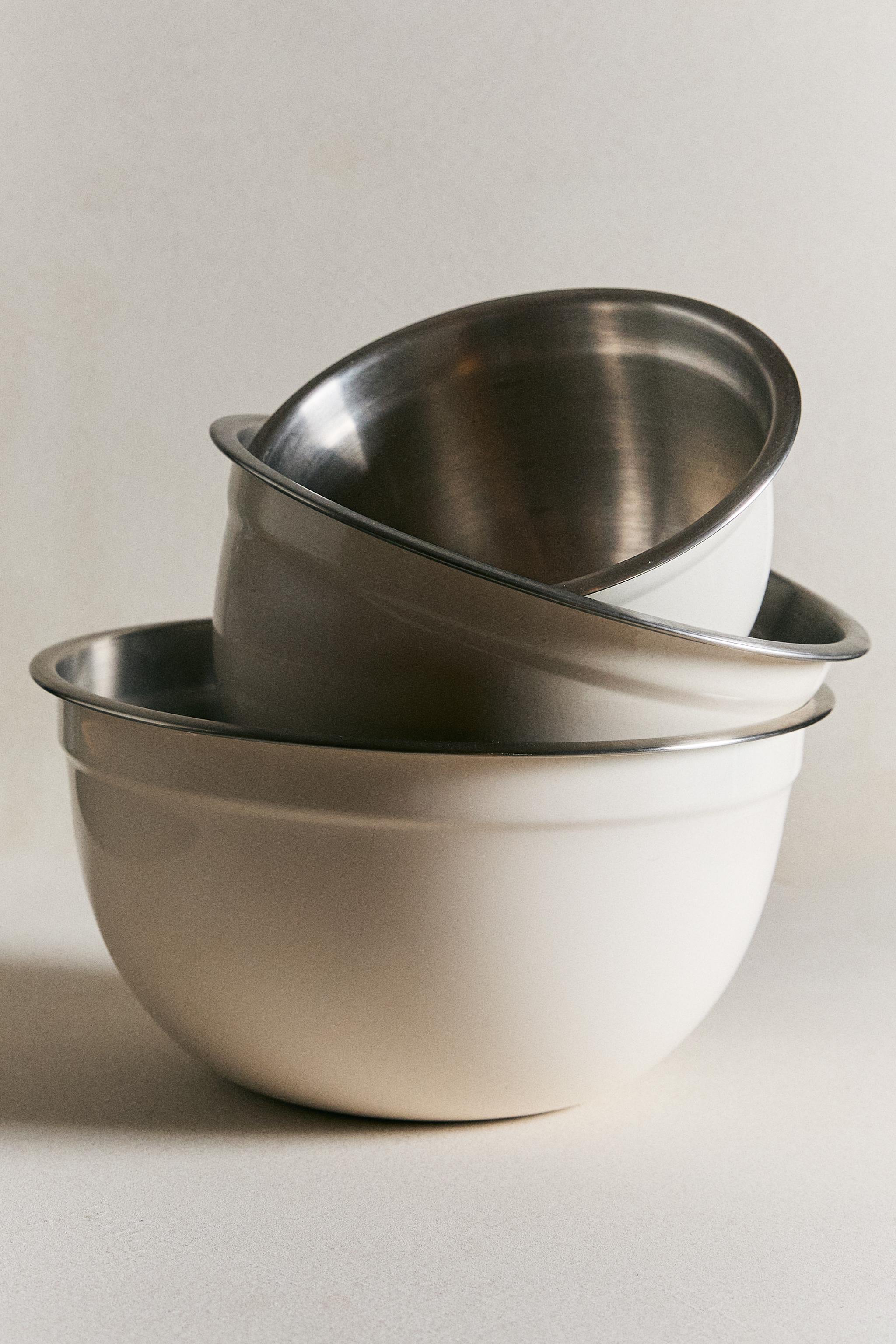 STACKABLE KITCHEN MIXING BOWL