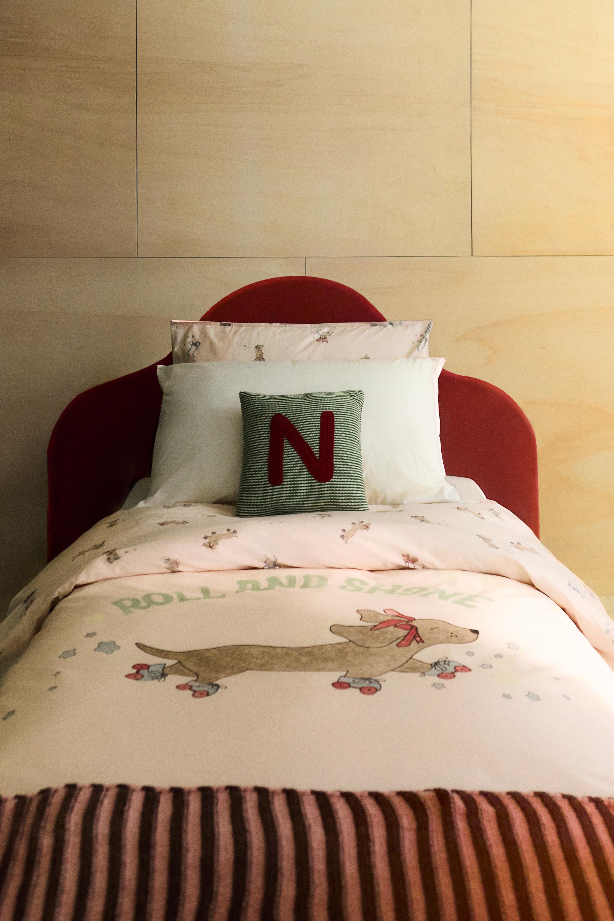 CHILDREN'S SKATING DOG DUVET COVER