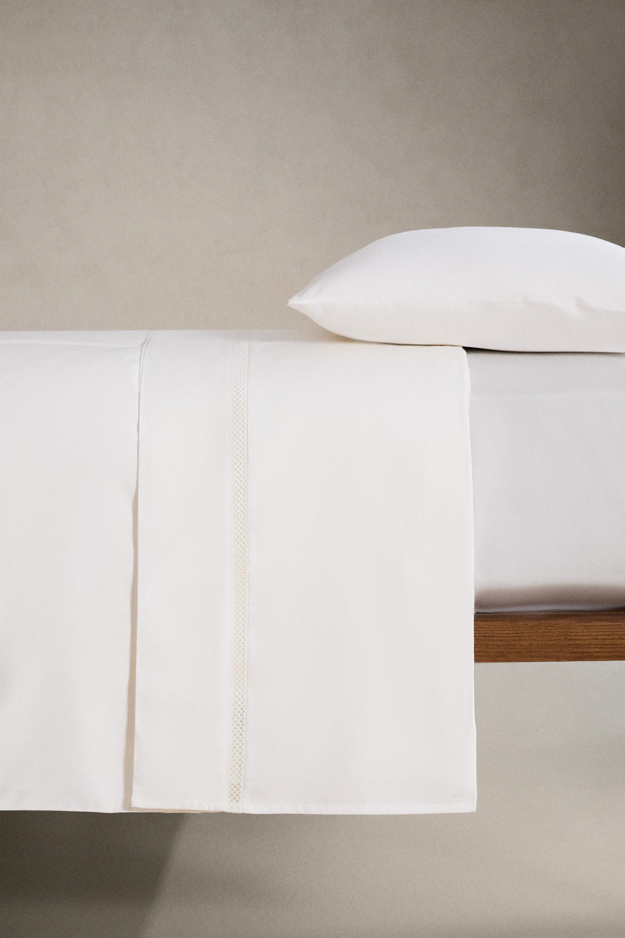 SATEEN DUVET COVER WITH EMBROIDERED HEMSTITCHING