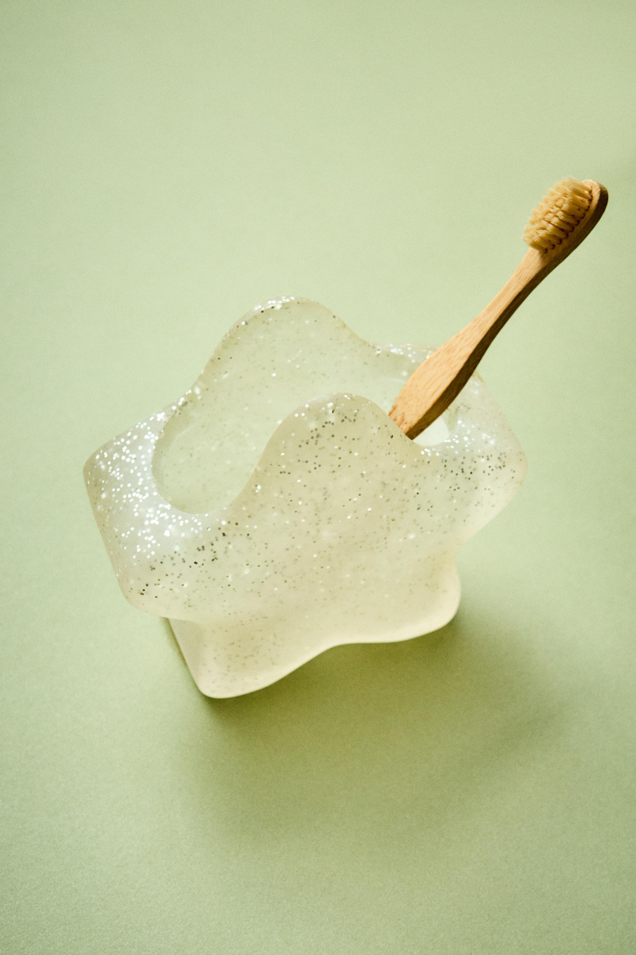 CHILDREN'S TOOTHBRUSH HOLDER GLITTER STAR