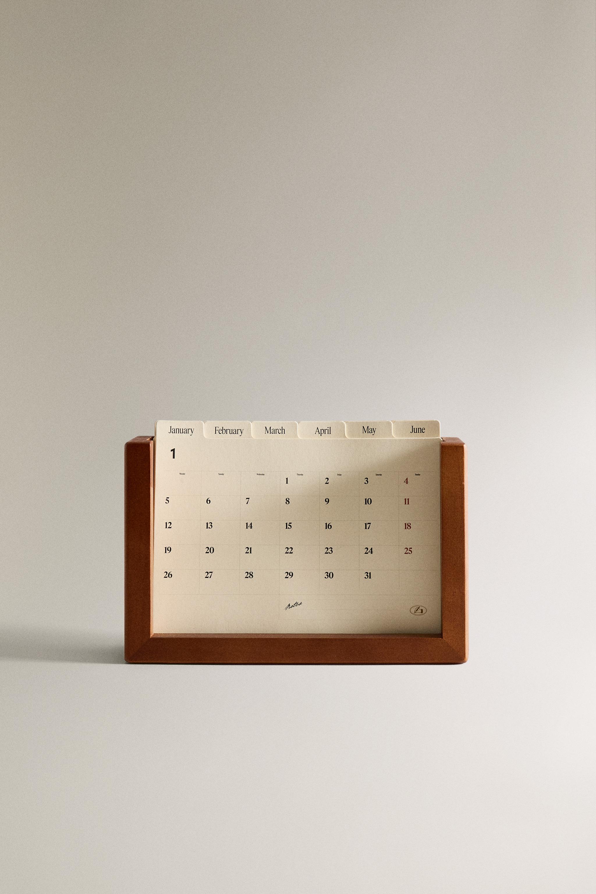 WOODEN FRAME TABLE CALENDAR