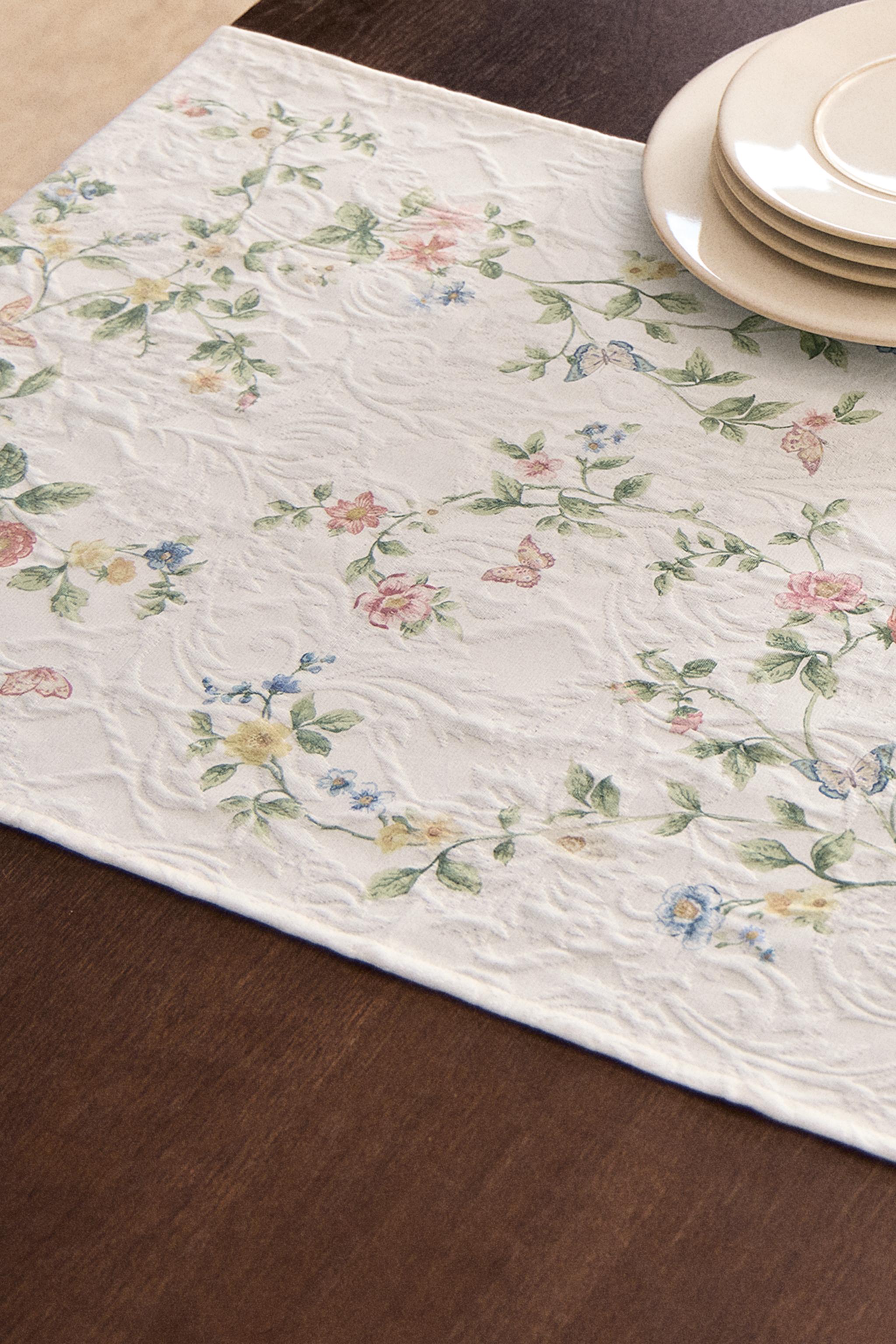 JACQUARD TABLE RUNNER WITH A FLORAL PRINT