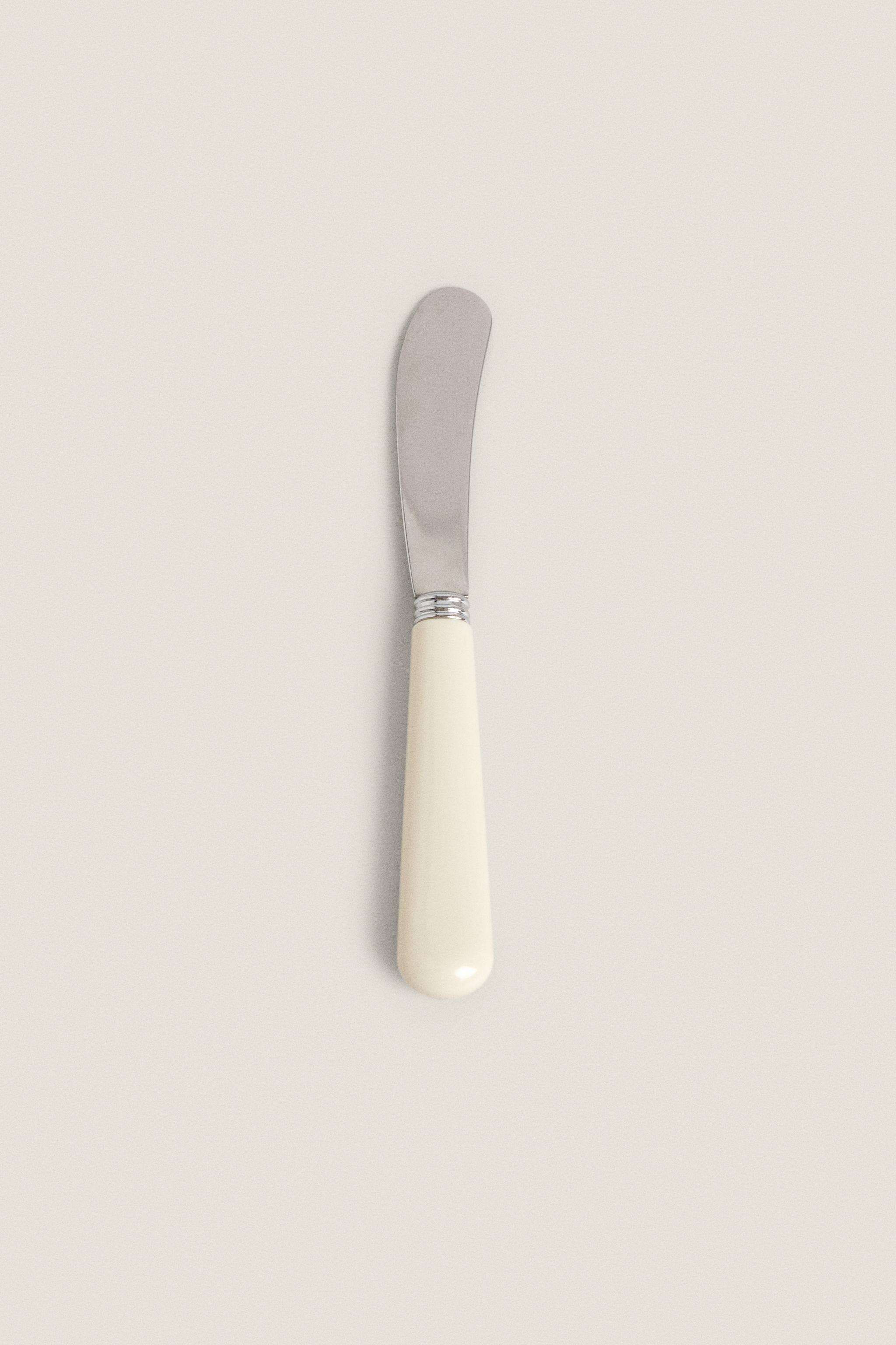 BUTTER KNIFE WITH COLORED HANDLE