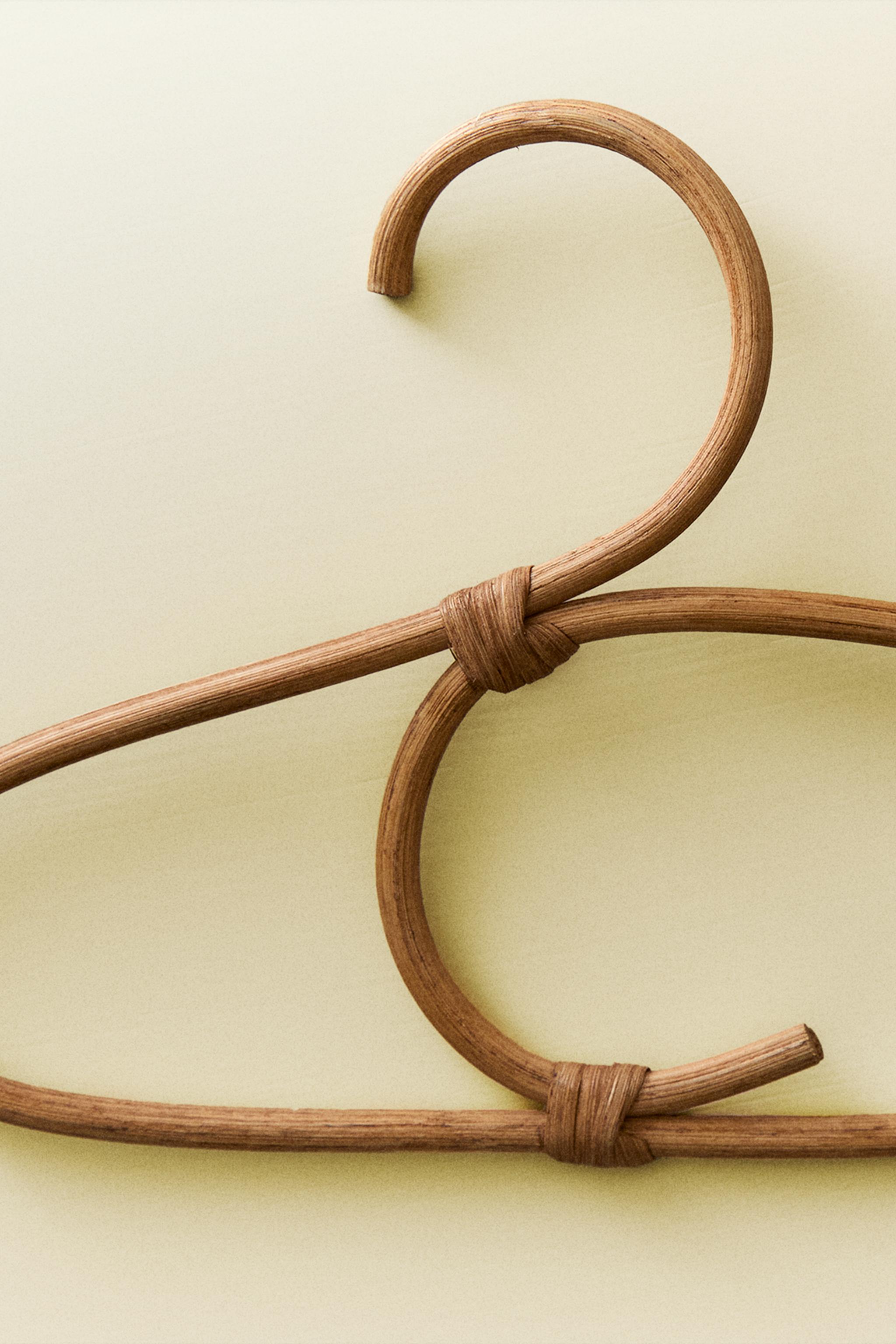 SET OF BABY RATTAN HANGERS (SET OF 4)