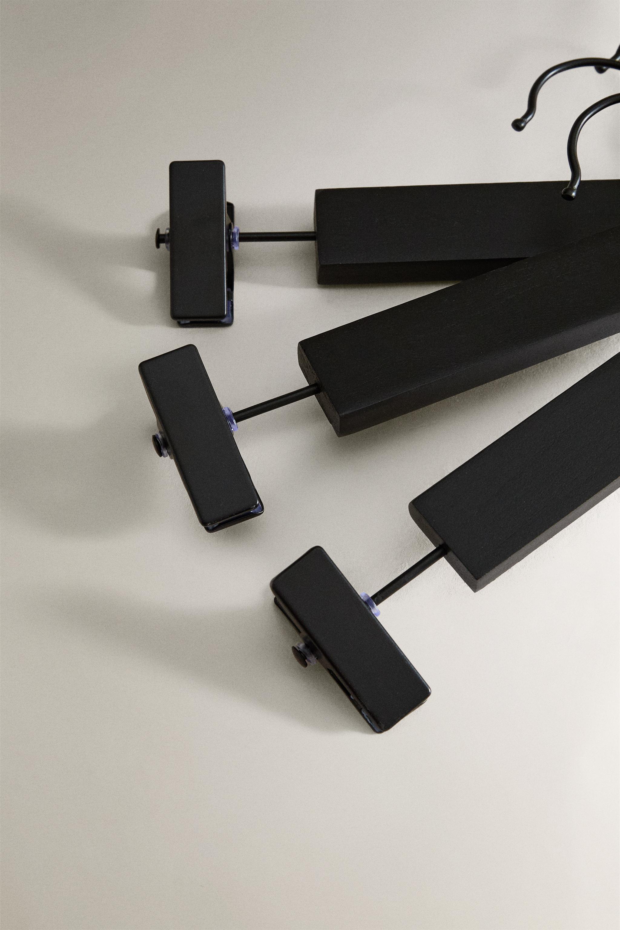 WOODEN SKIRT HANGER (SET OF 3)