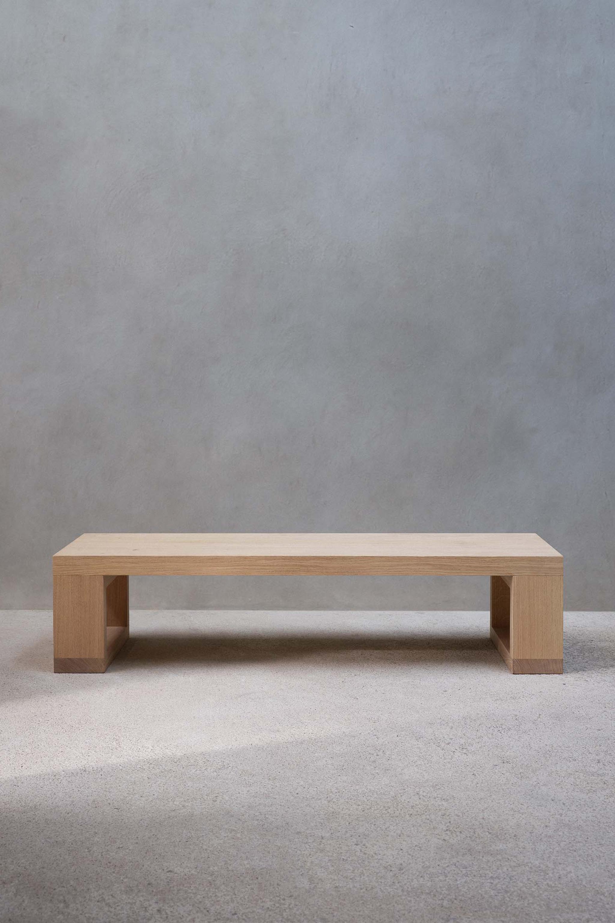 COFFEE TABLE 01