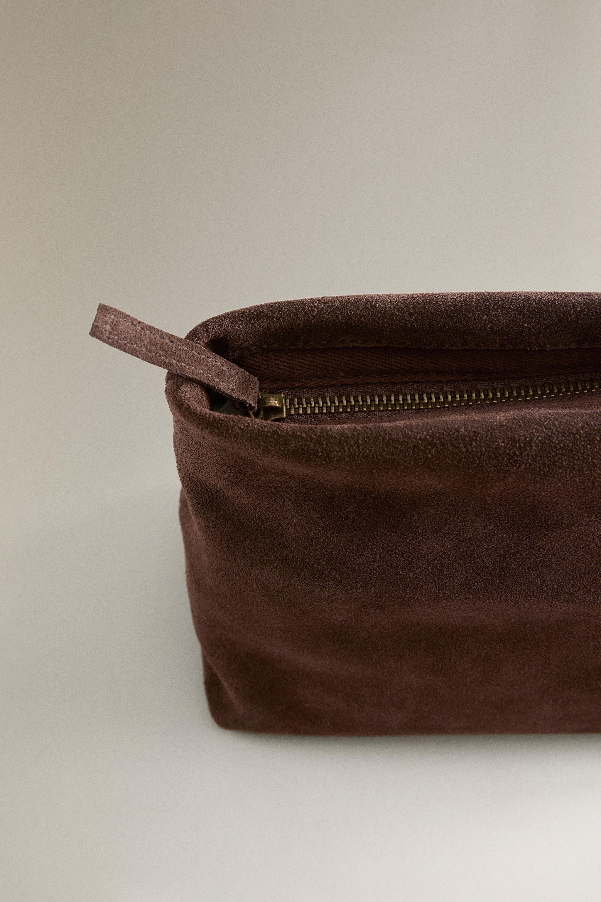 MEDIUM SPLIT SUEDE MAKEUP BAG