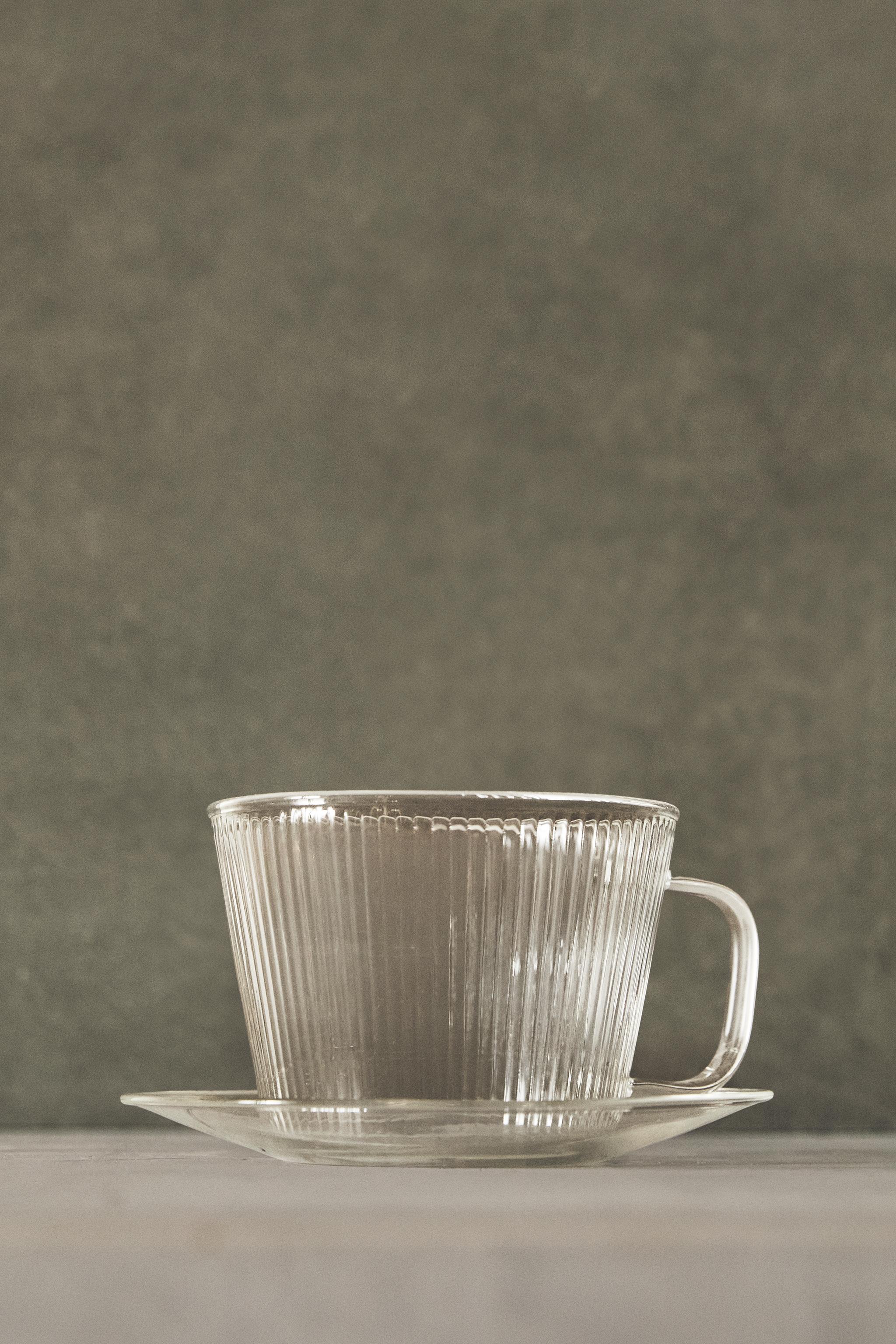 BOROSILICATE GLASS TEACUP AND SAUCER