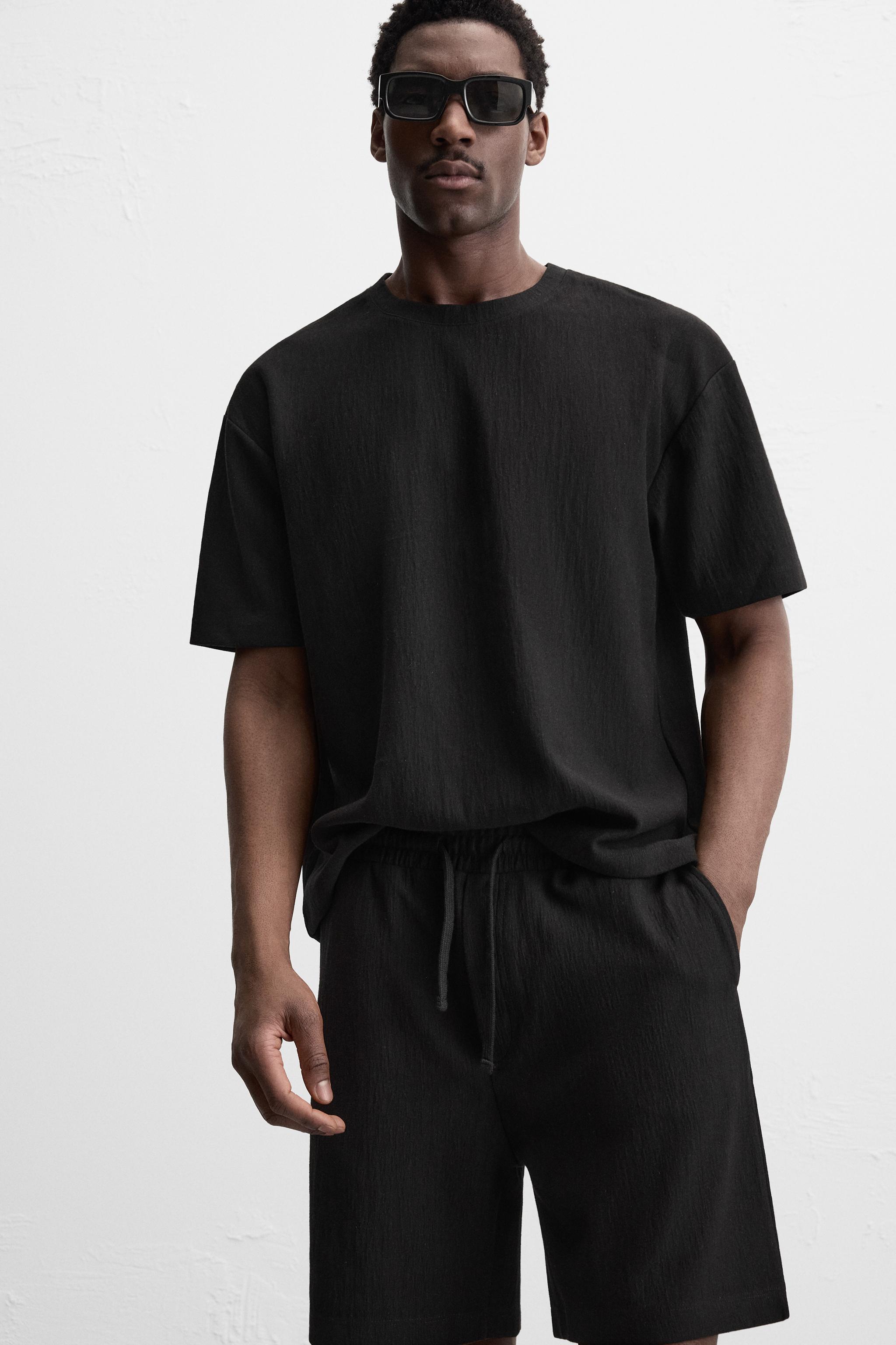 TEXTURED JOGGER SHORTS