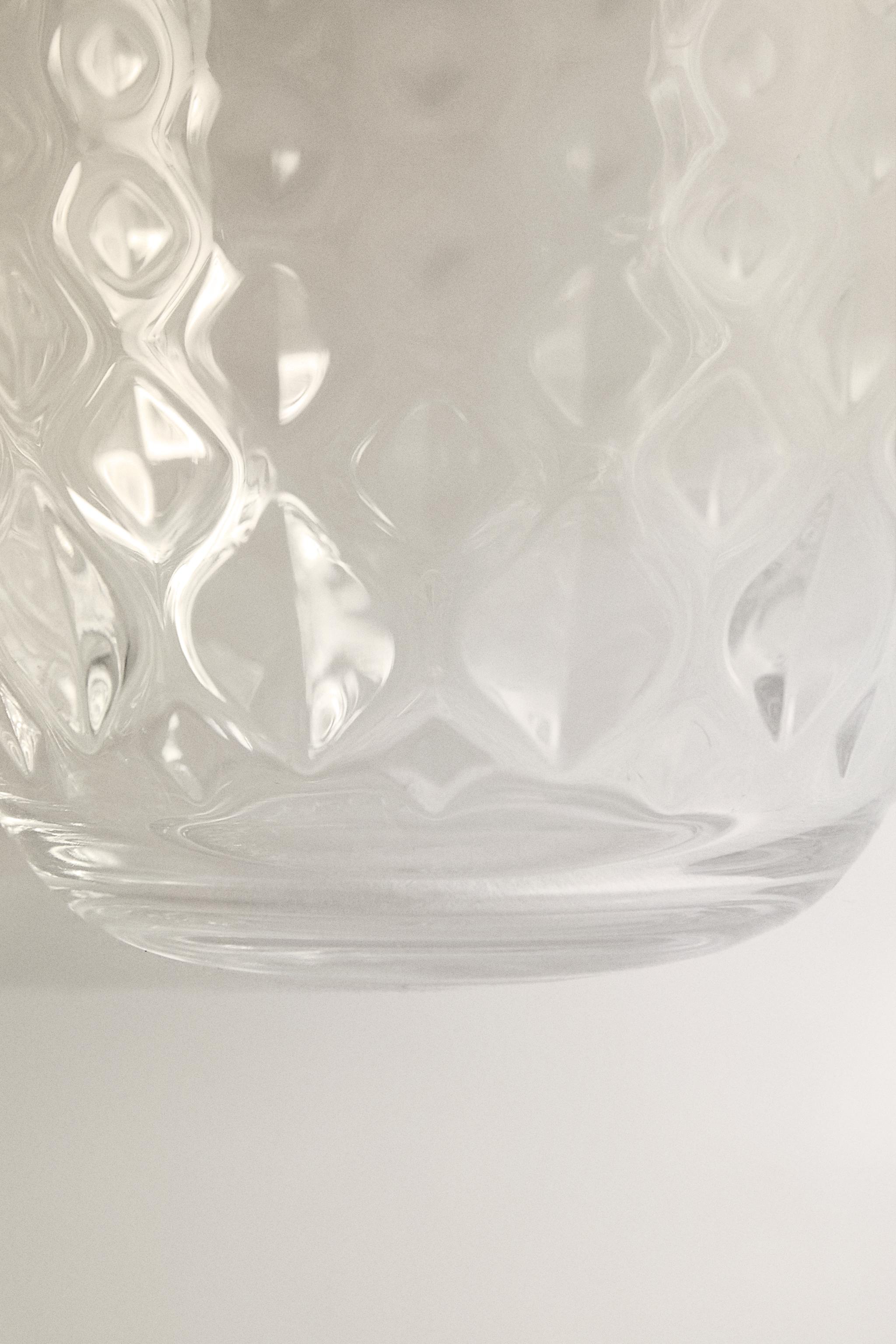 RAISED DESIGN TUMBLER