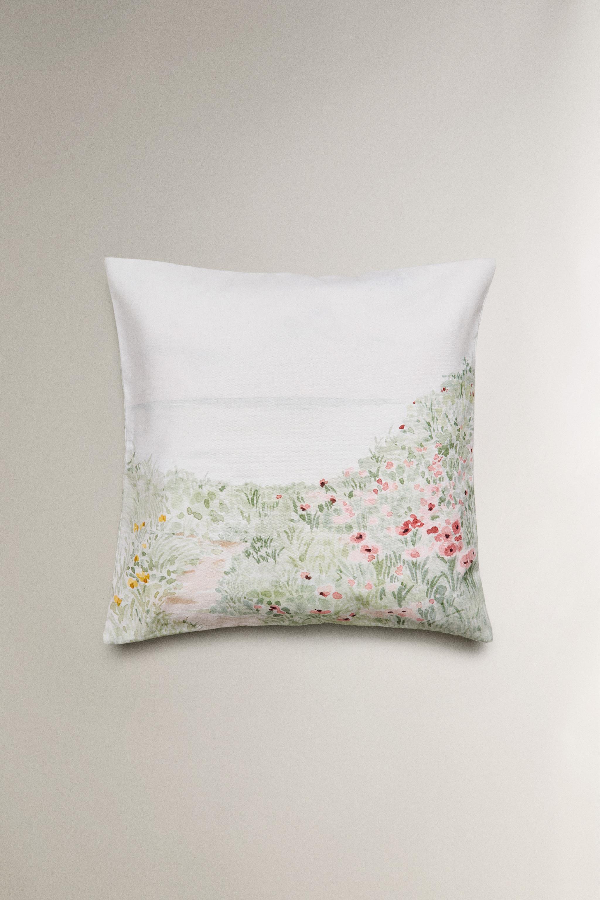 WATERCOLOR PRINT THROW PILLOW COVER