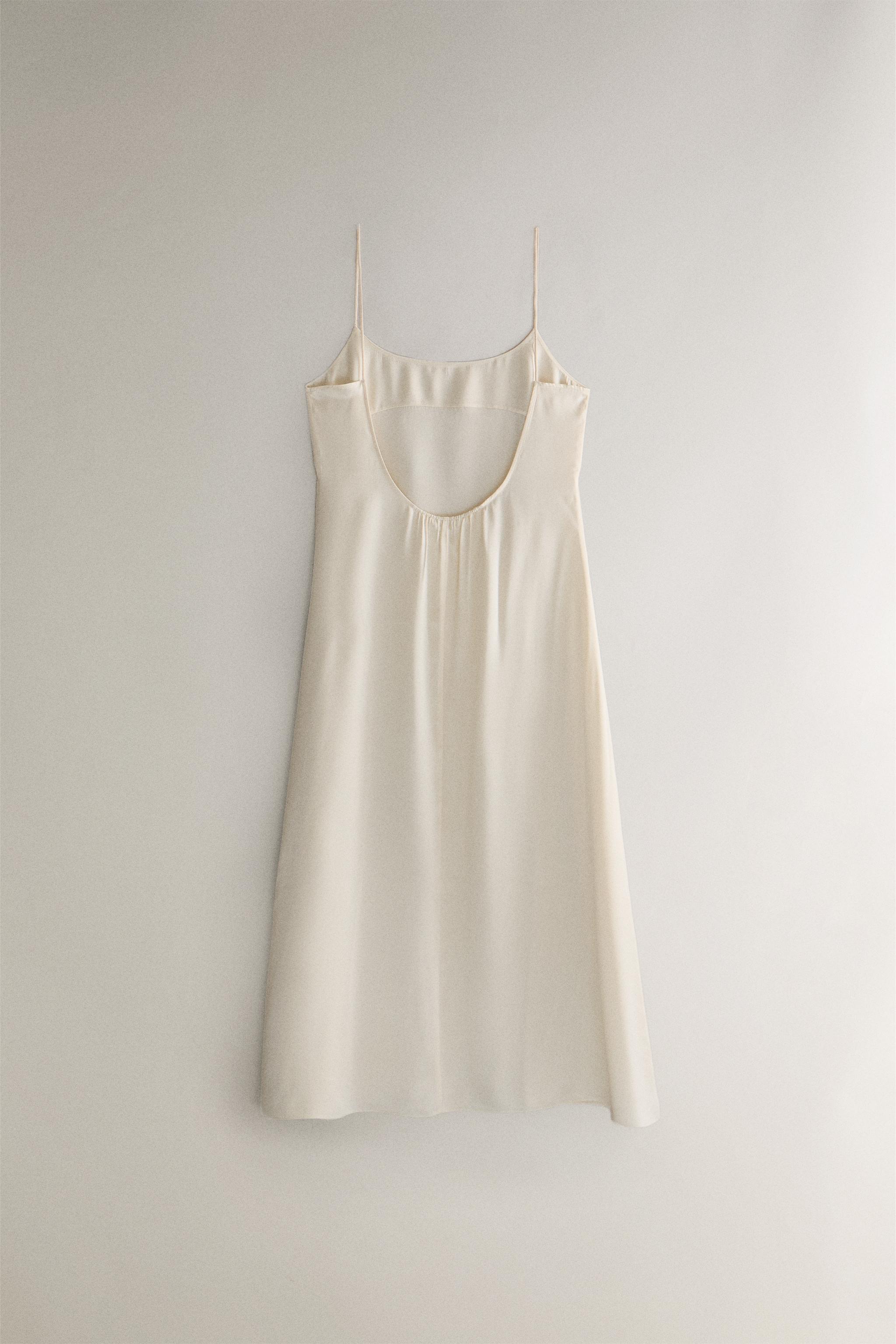 BEIGE SILK NIGHTGOWN