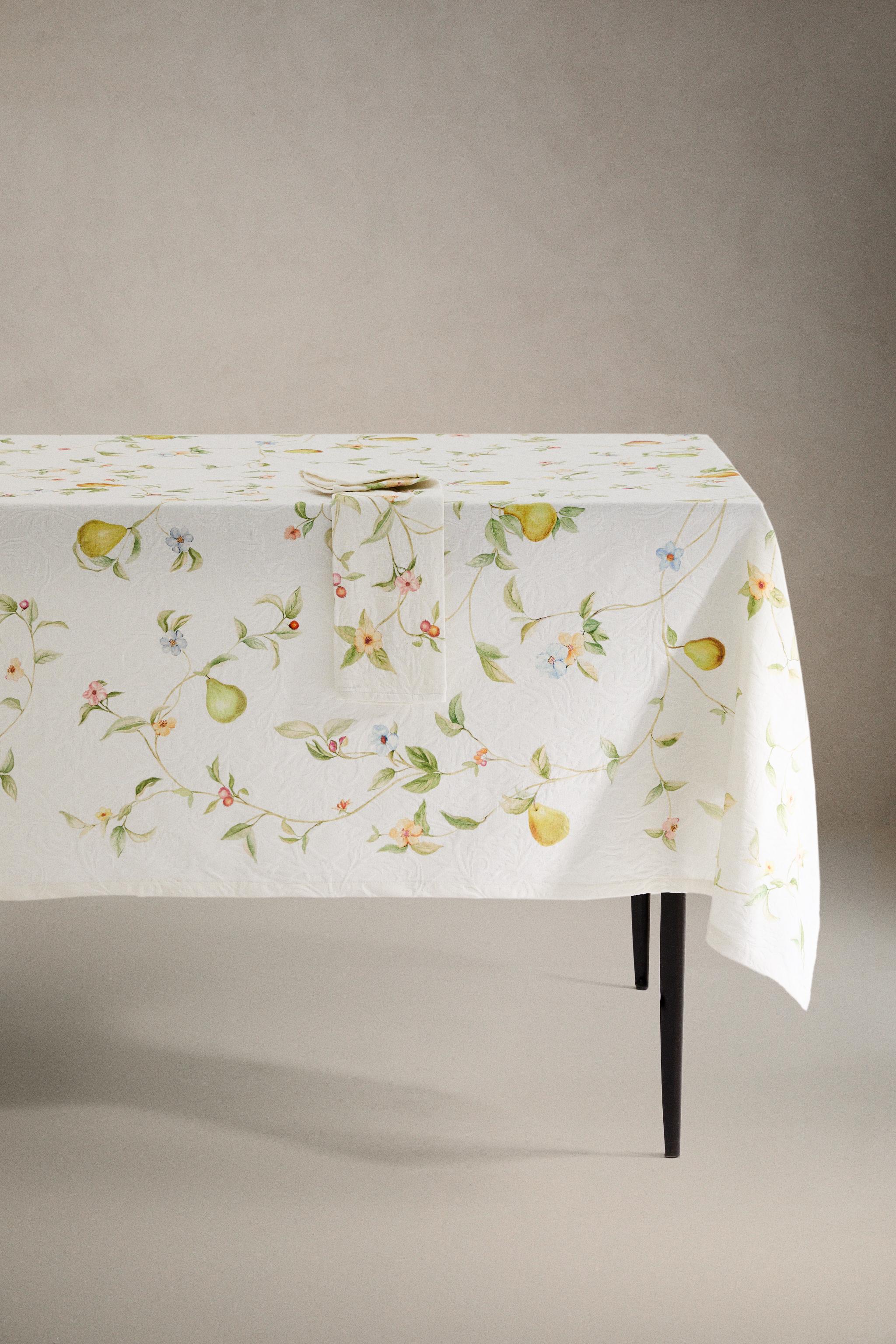 JACQUARD COTTON TABLECLOTH WITH PEARS