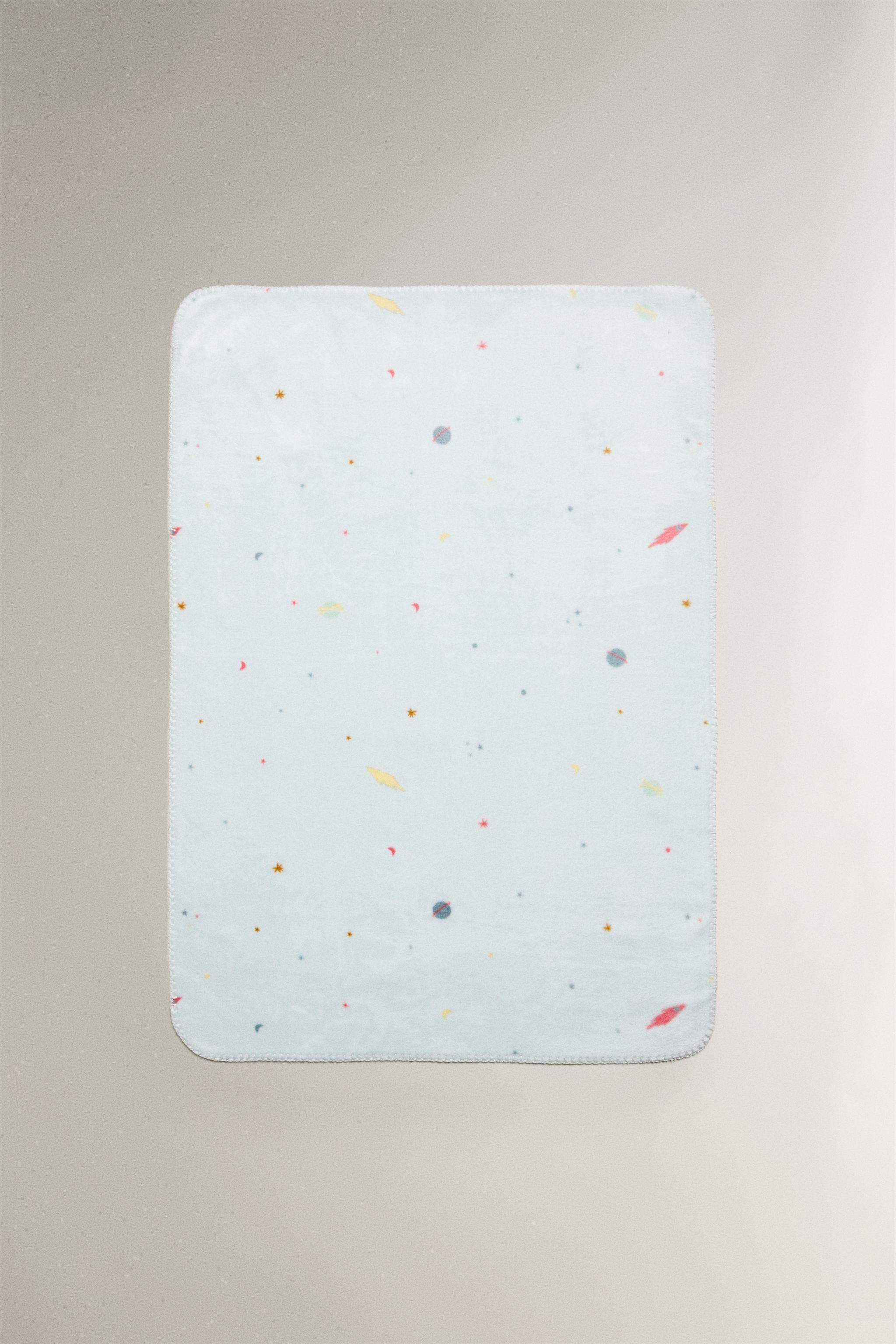 CHILDREN’S FLEECE SPACE BLANKET