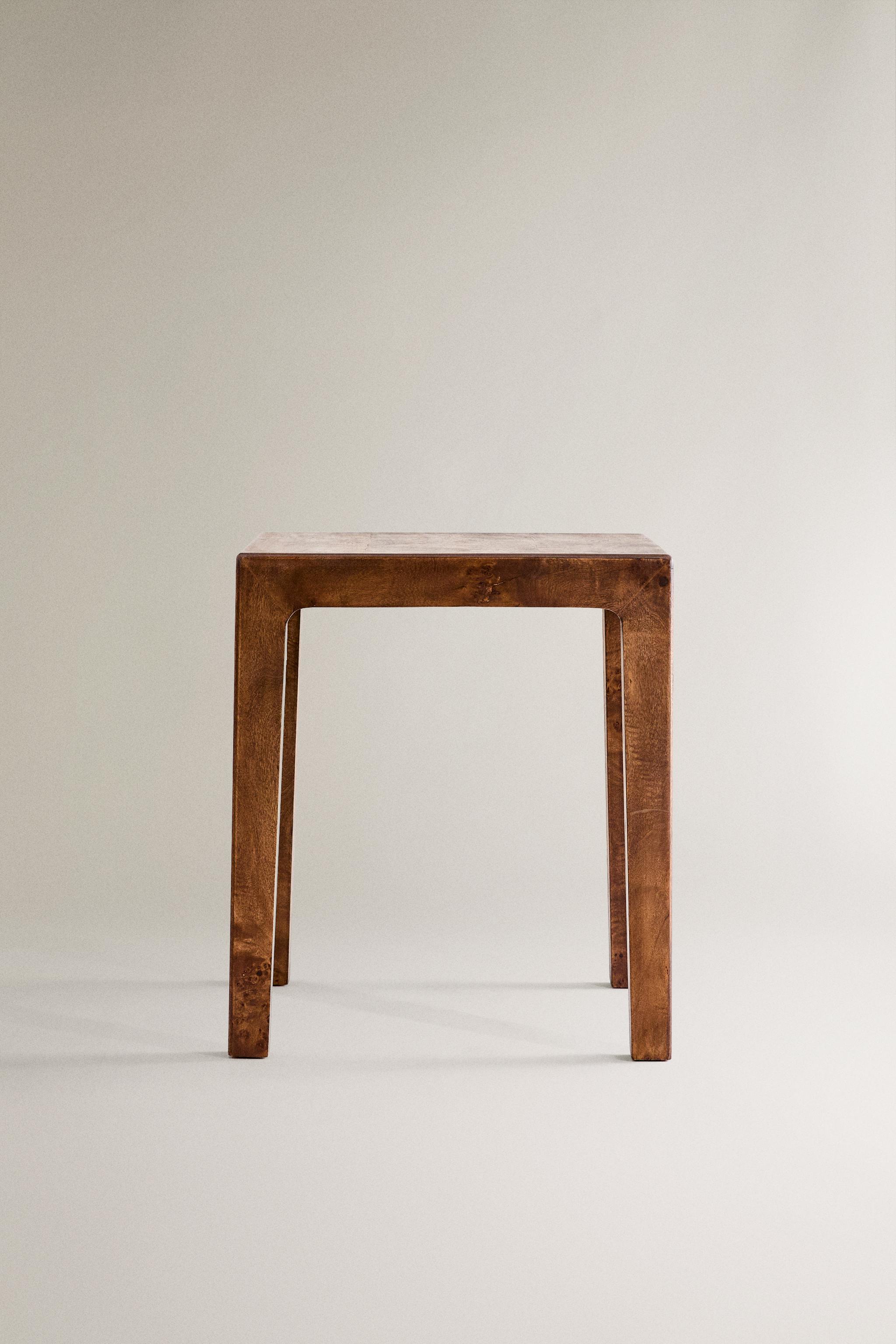 DARK WOODEN SIDE TABLE