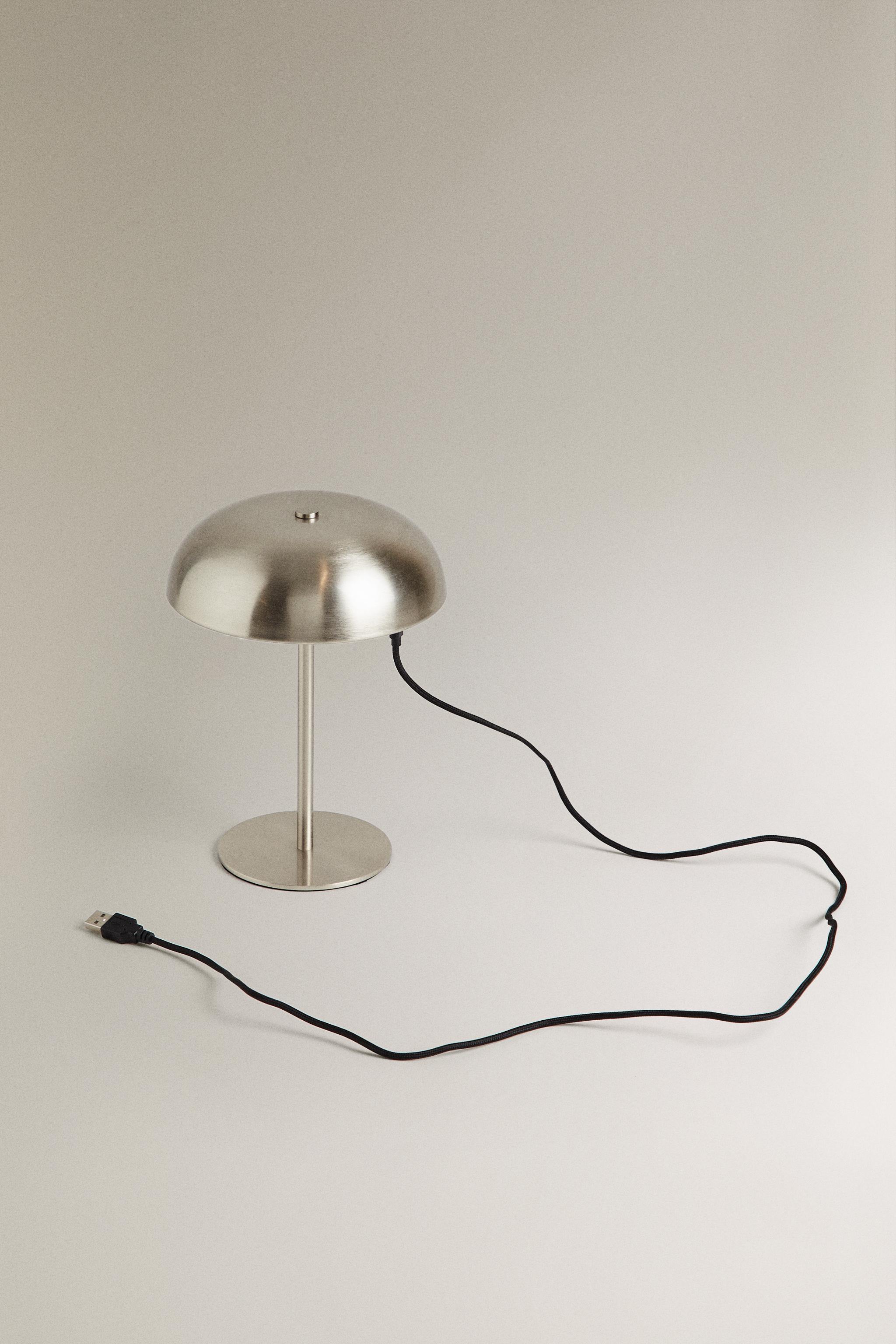 MONOCHROME TOUCH TABLE LAMP