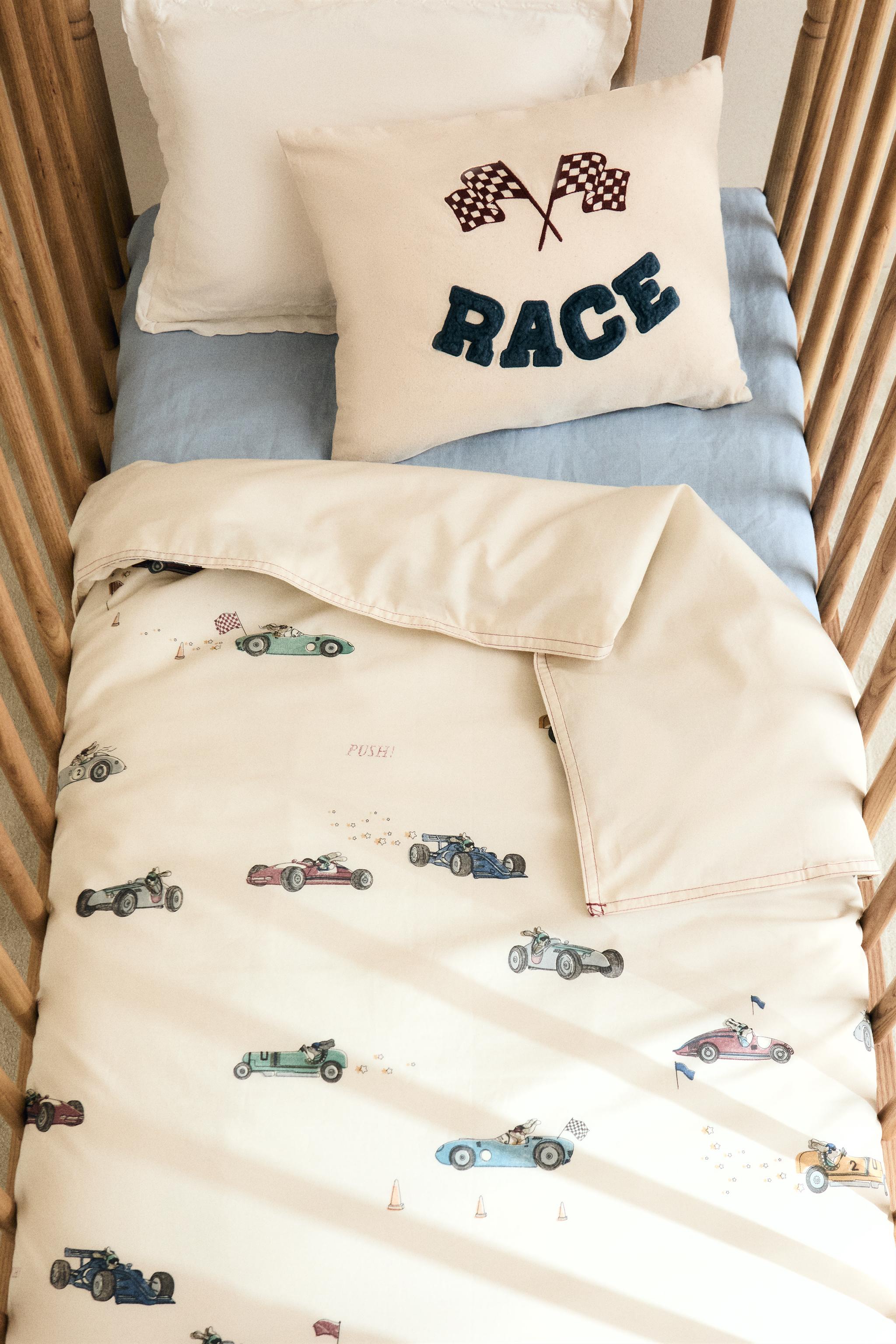 CHILDREN'S DUVET COVER WITH RACING DOG PRINT