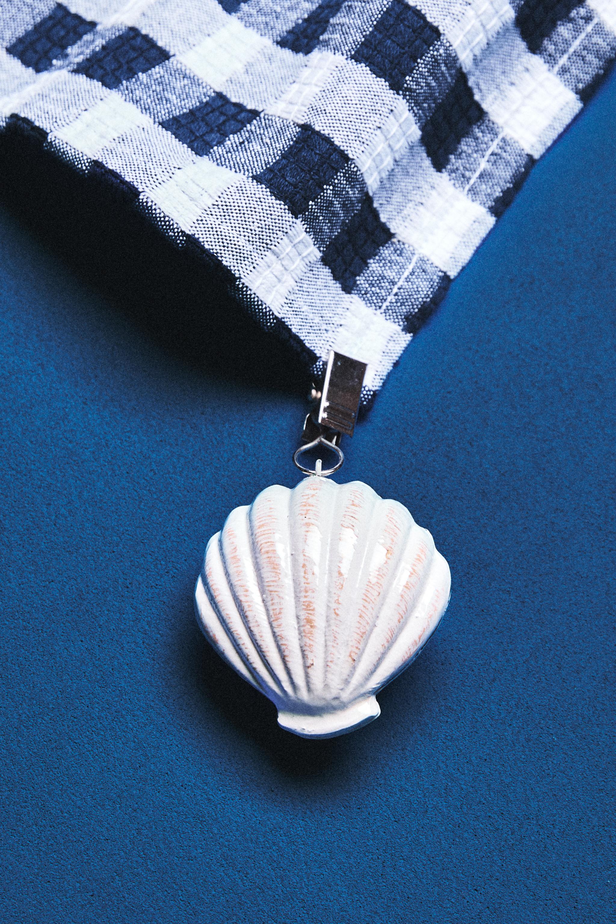 SET OF MARINE TABLECLOTH CLIPS (SET OF 4)