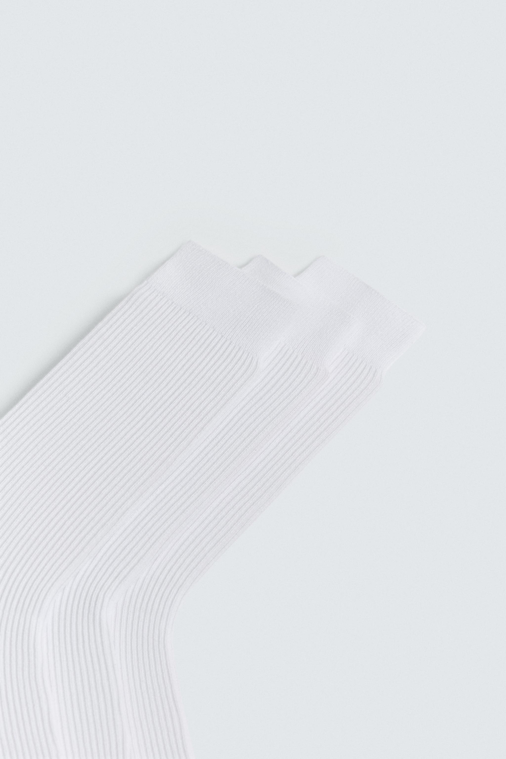 LIGHTWEIGHT SOCKS THREE-PACK