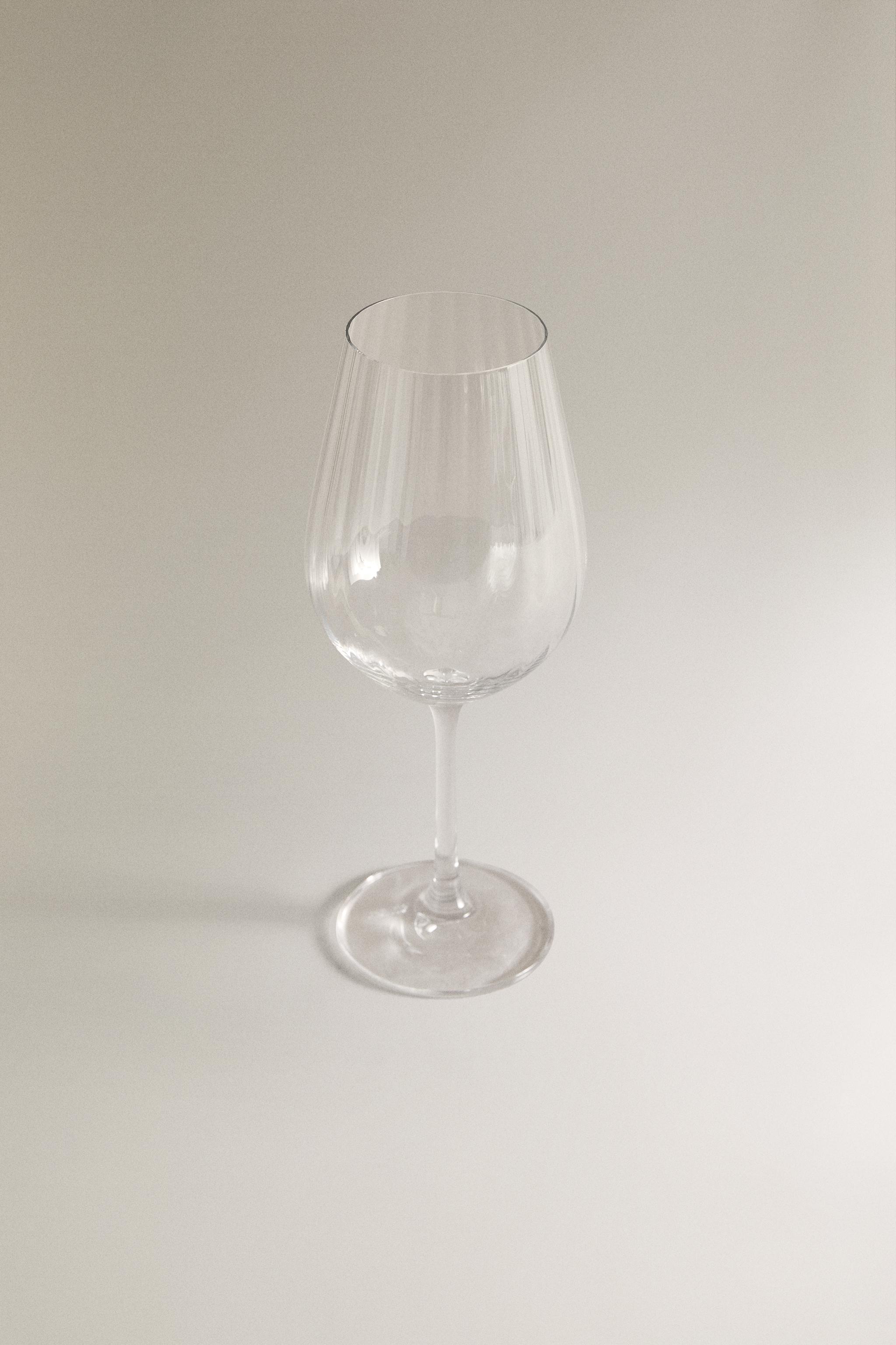 TEXTURED CRYSTALLINE WINE GLASS