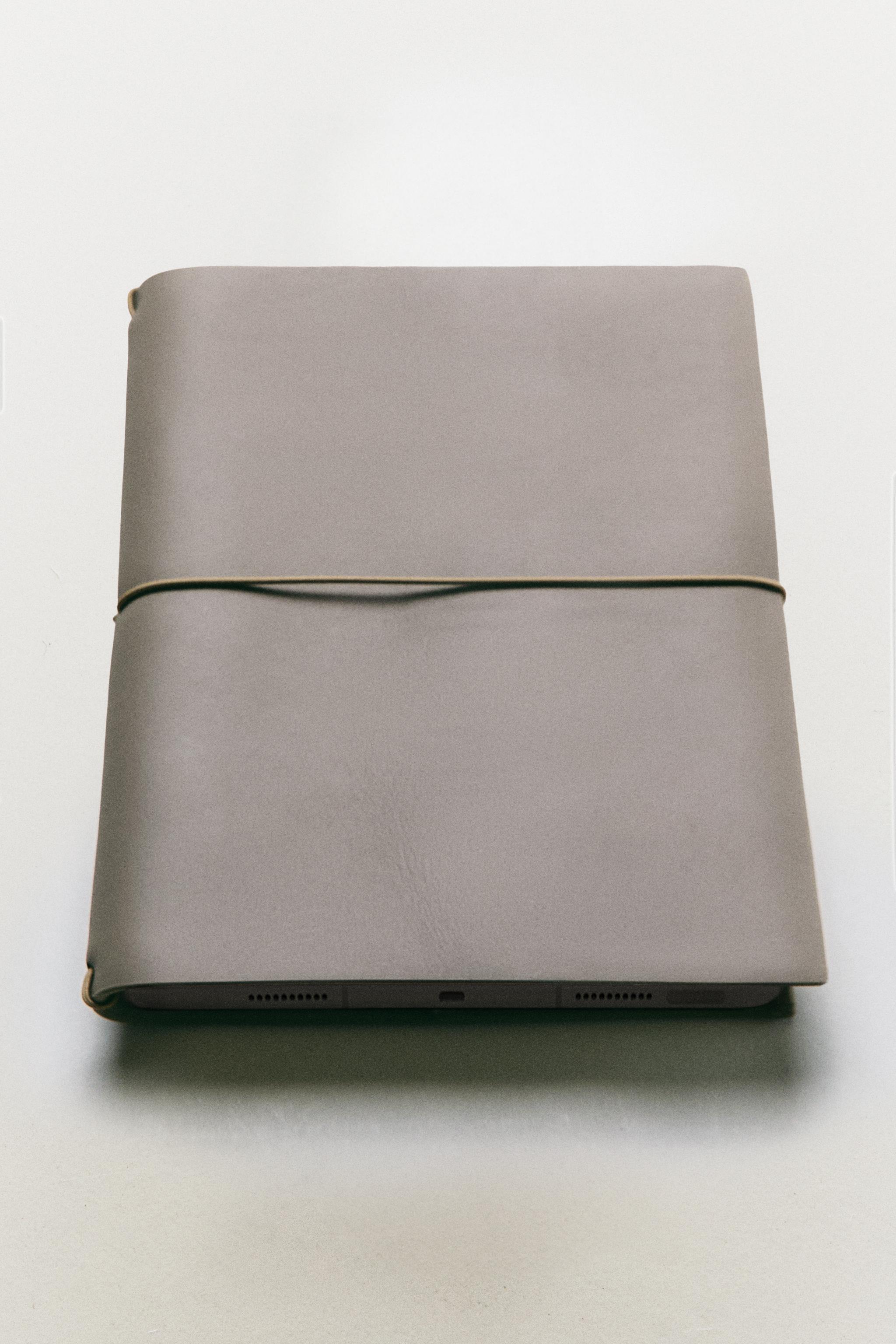 LEATHER TABLET CASE