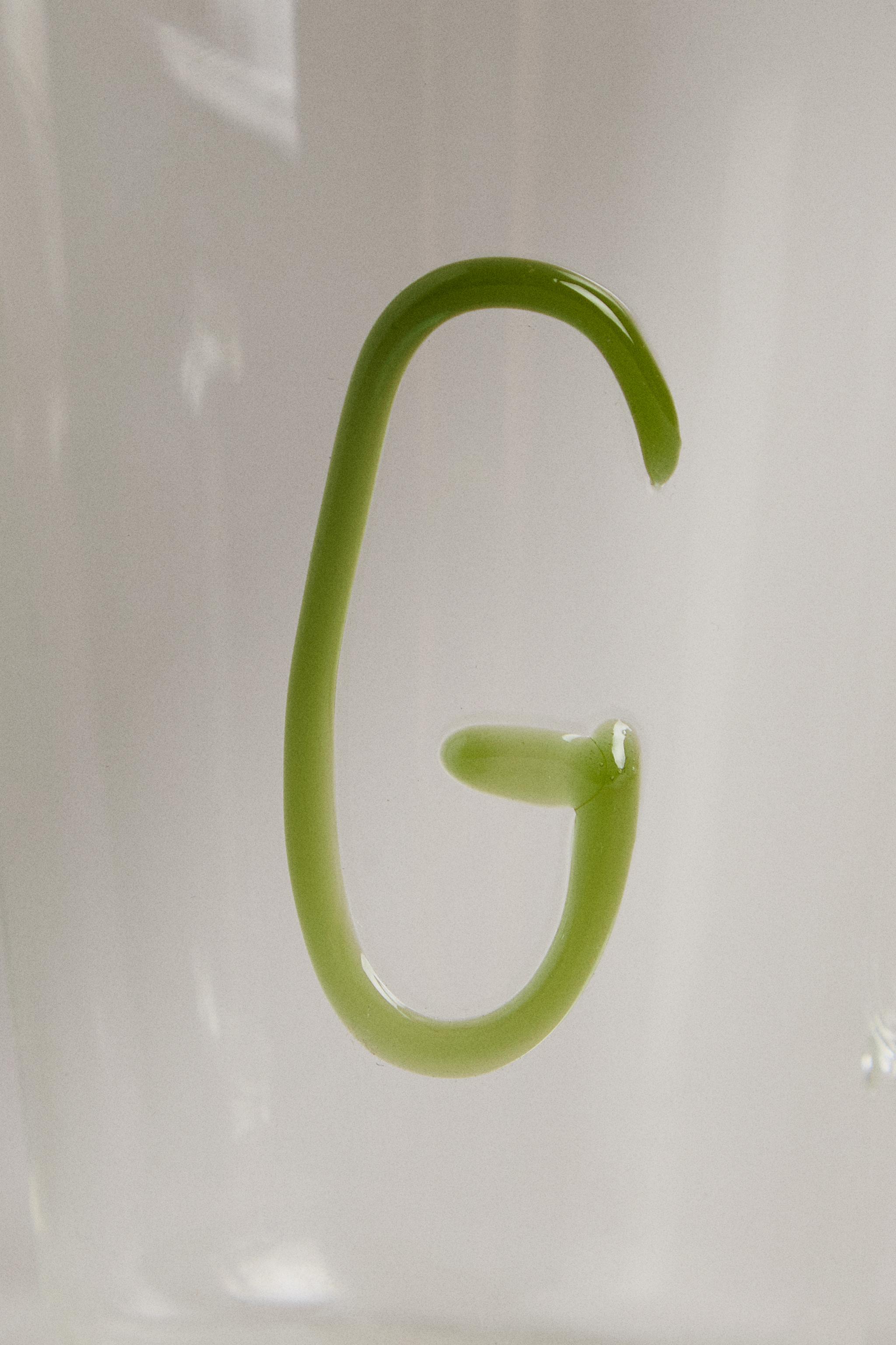 BOROSILICATE MUG WITH INITIAL G