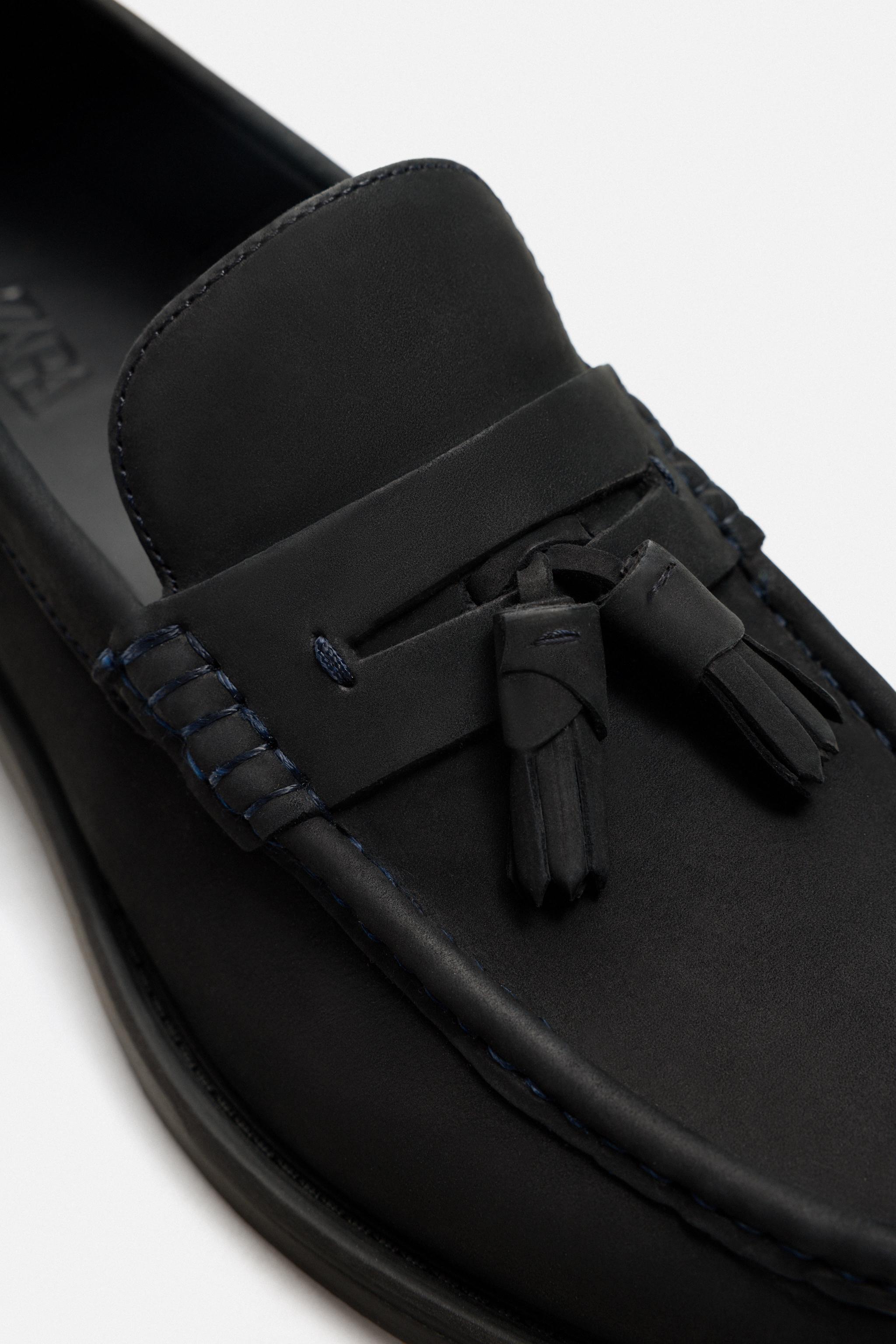 LEATHER TASSEL LOAFERS