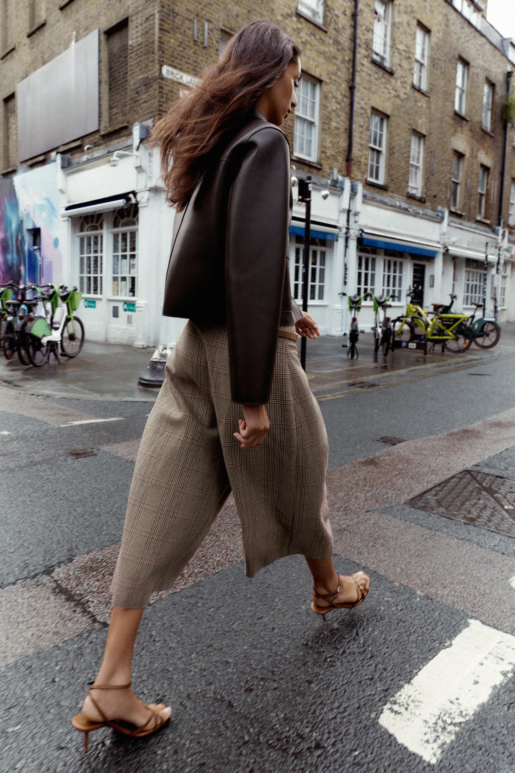 HOUNDSTOOTH BELTED LONG SHORTS