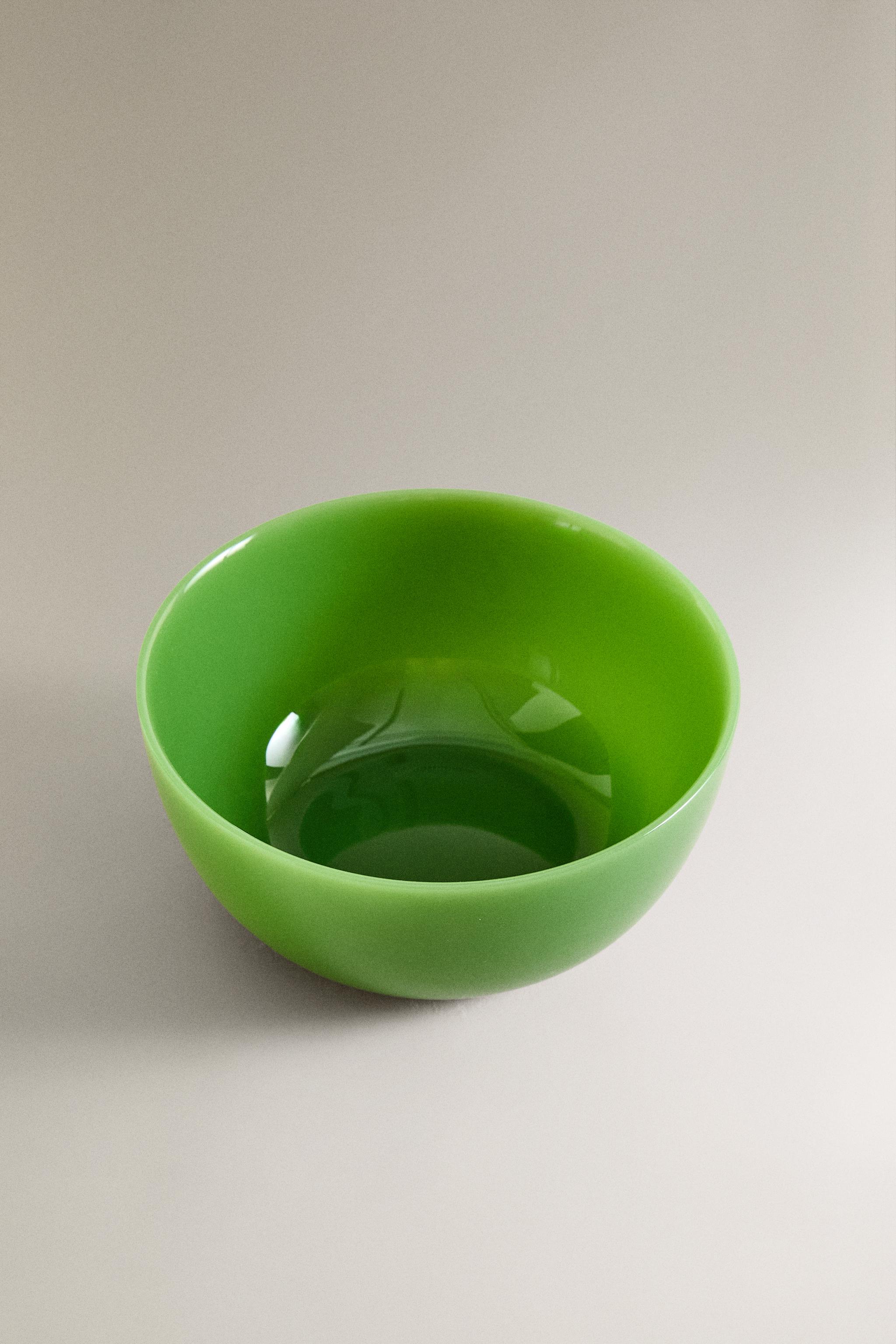 GLASS BOWL