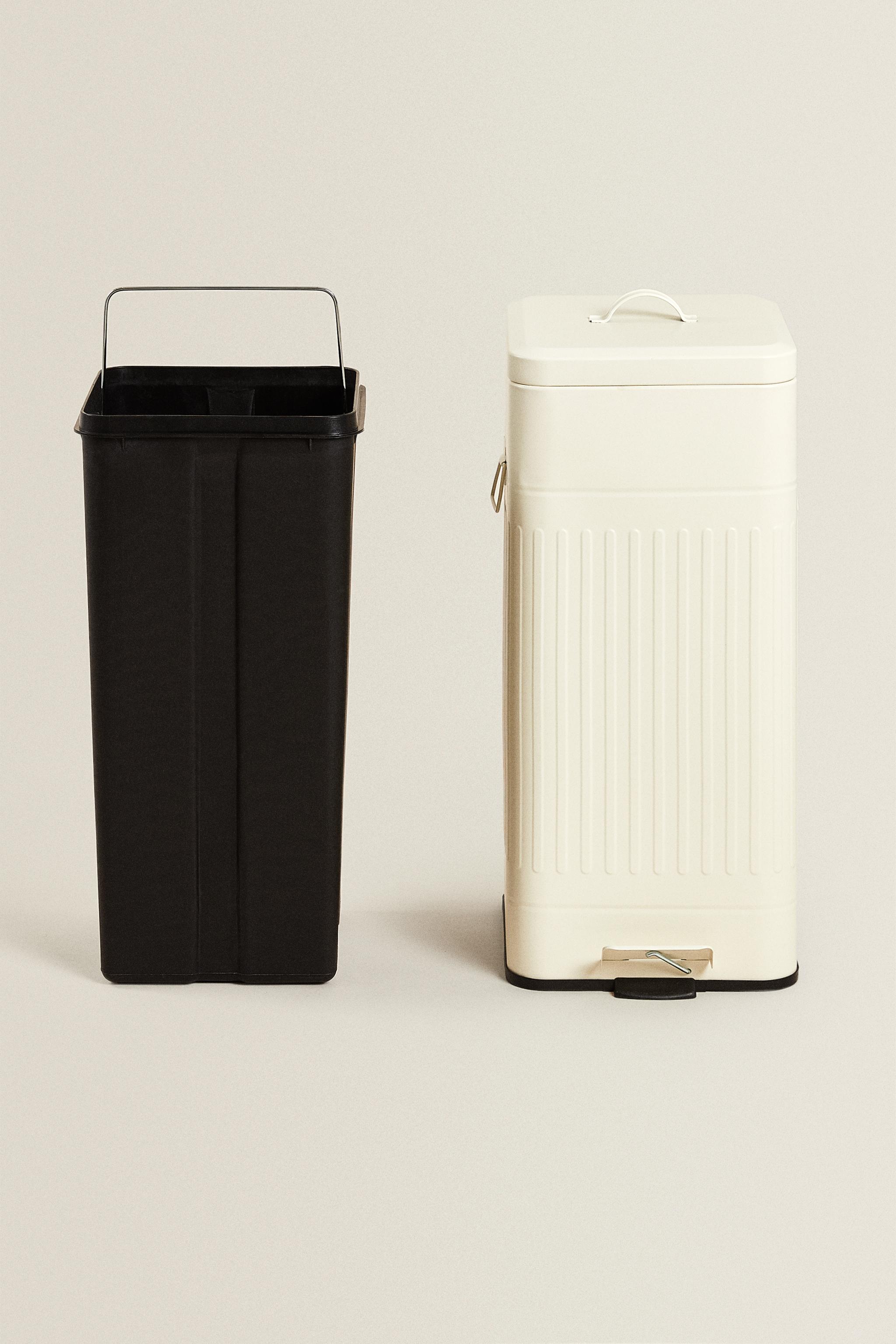 LARGE KITCHEN TRASH CAN