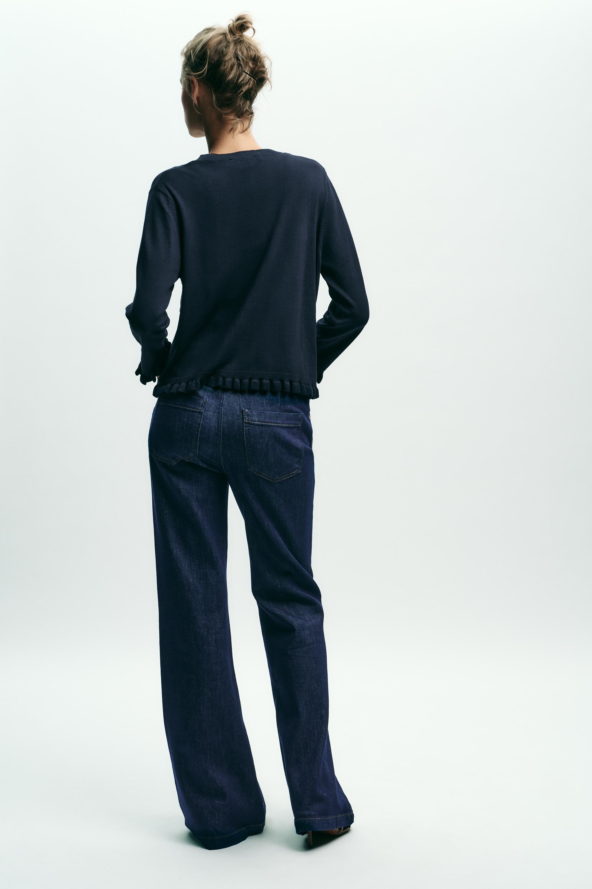 RUFFLED KNIT CARDIGAN