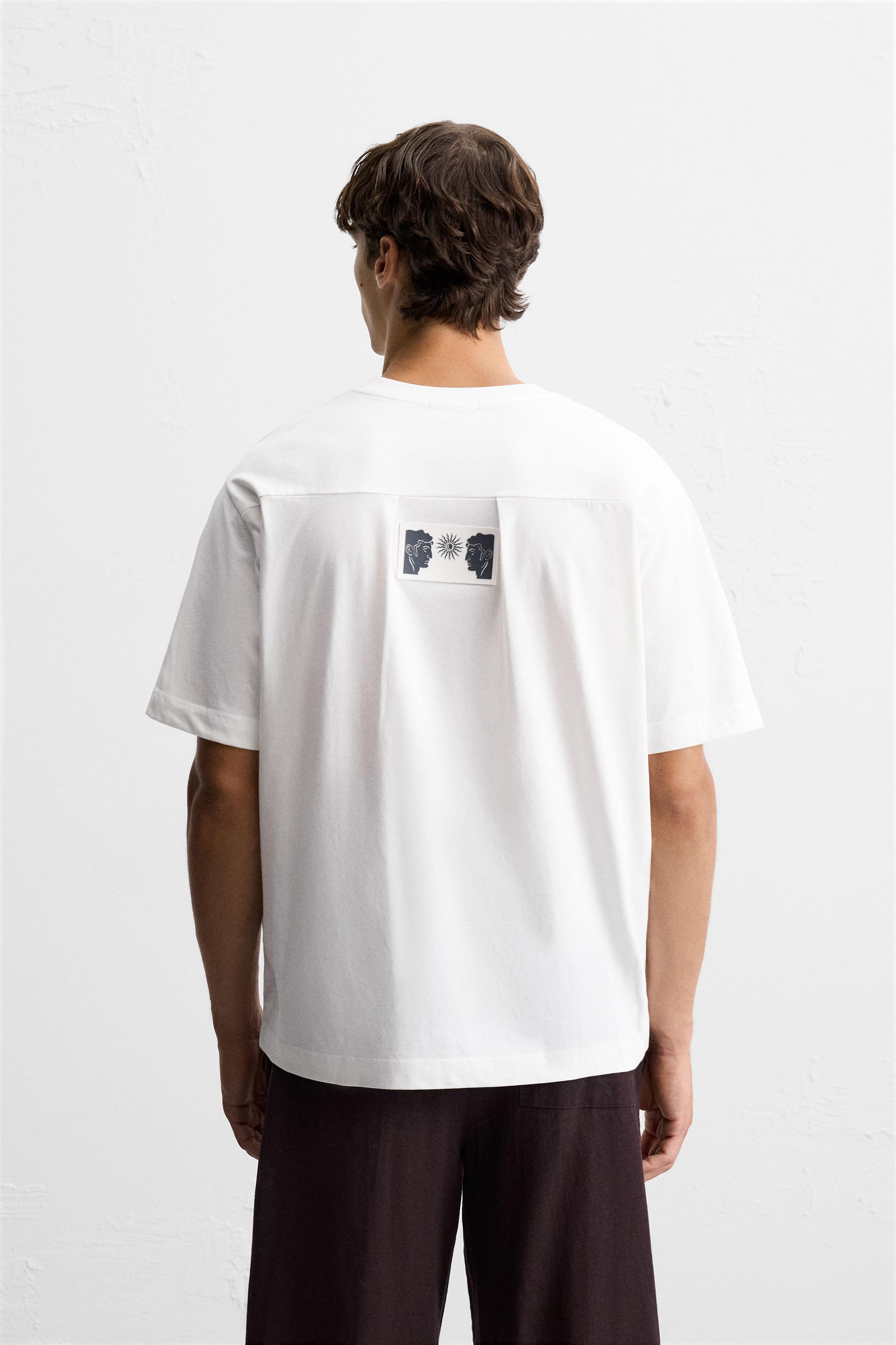 CONTRAST PATCH T-SHIRT