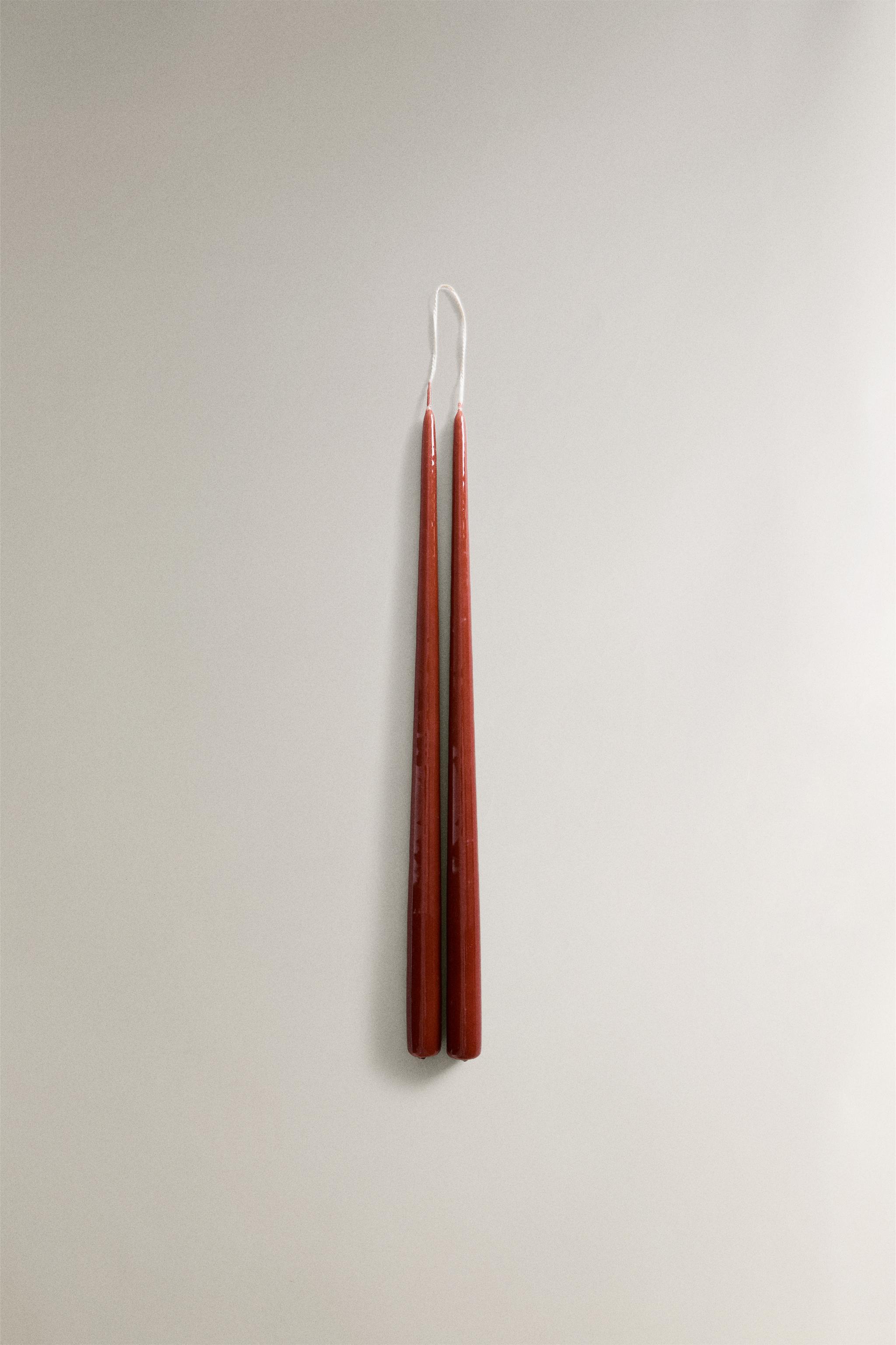SET OF THIN CANDLES (SET OF 2)