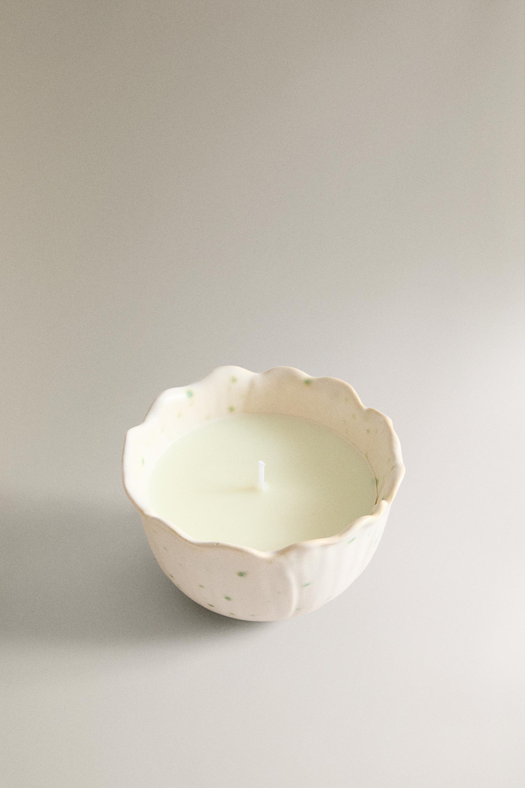 (120 G) TUBEROSE SCENTED CANDLE