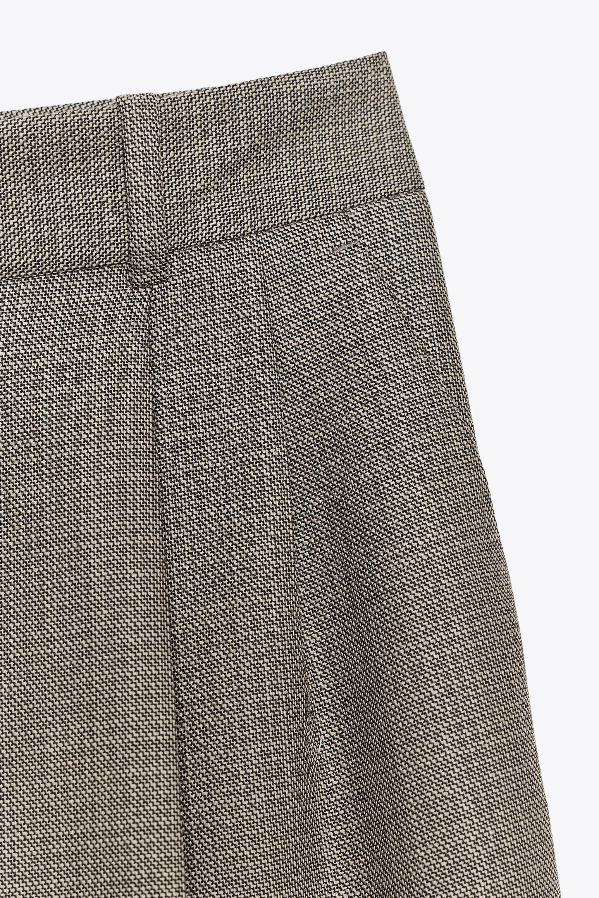 WIDE LEG PLEATED PANTS