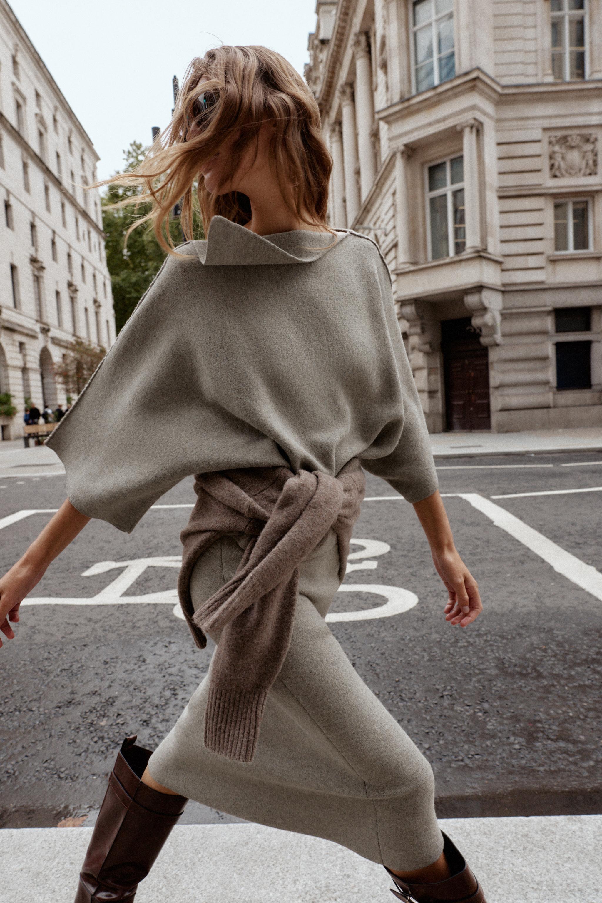 LAPEL NECK KNIT SWEATER