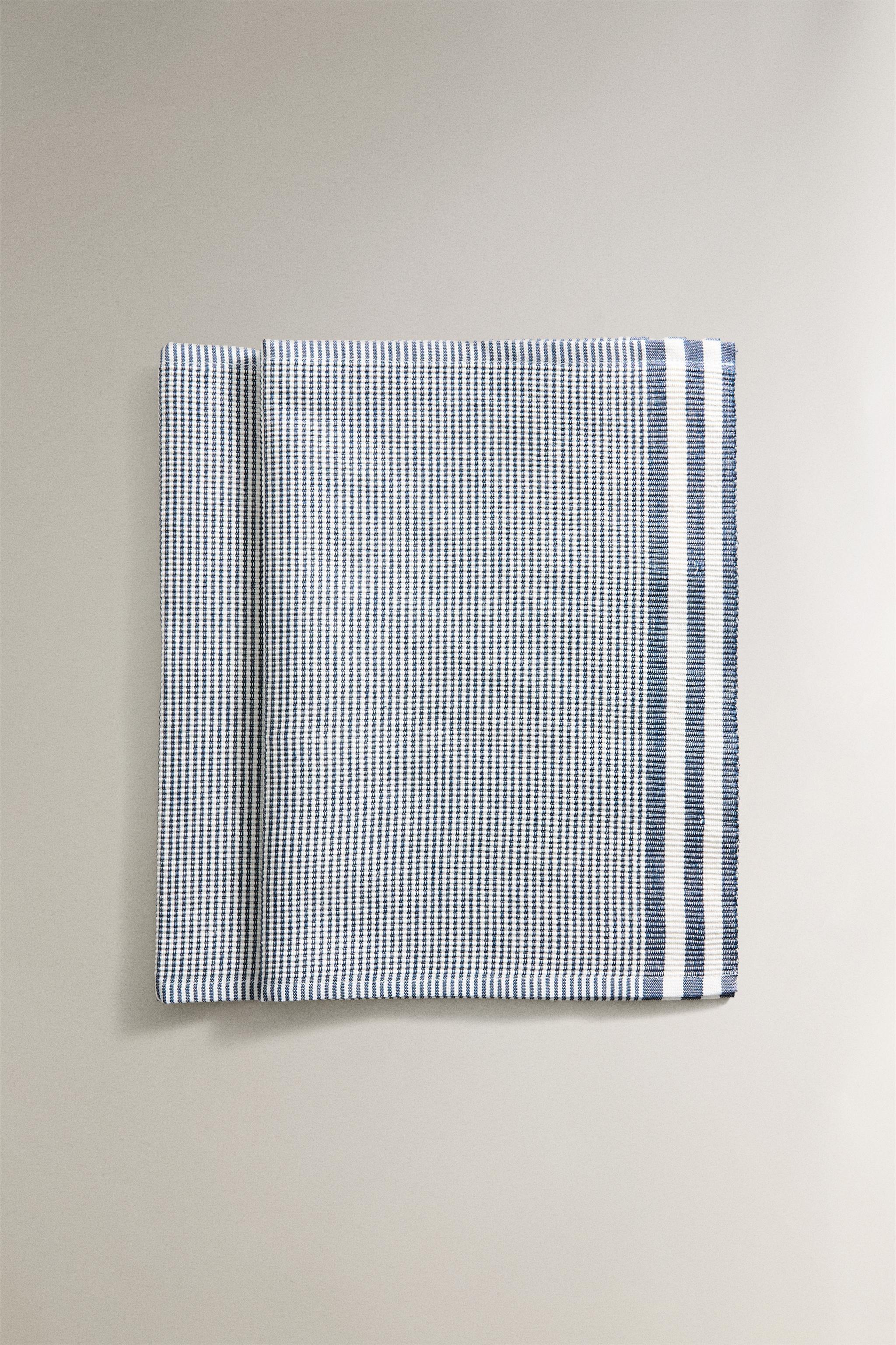 STRIPED INDIVIDUAL TABLECLOTH (PACK OF 2)