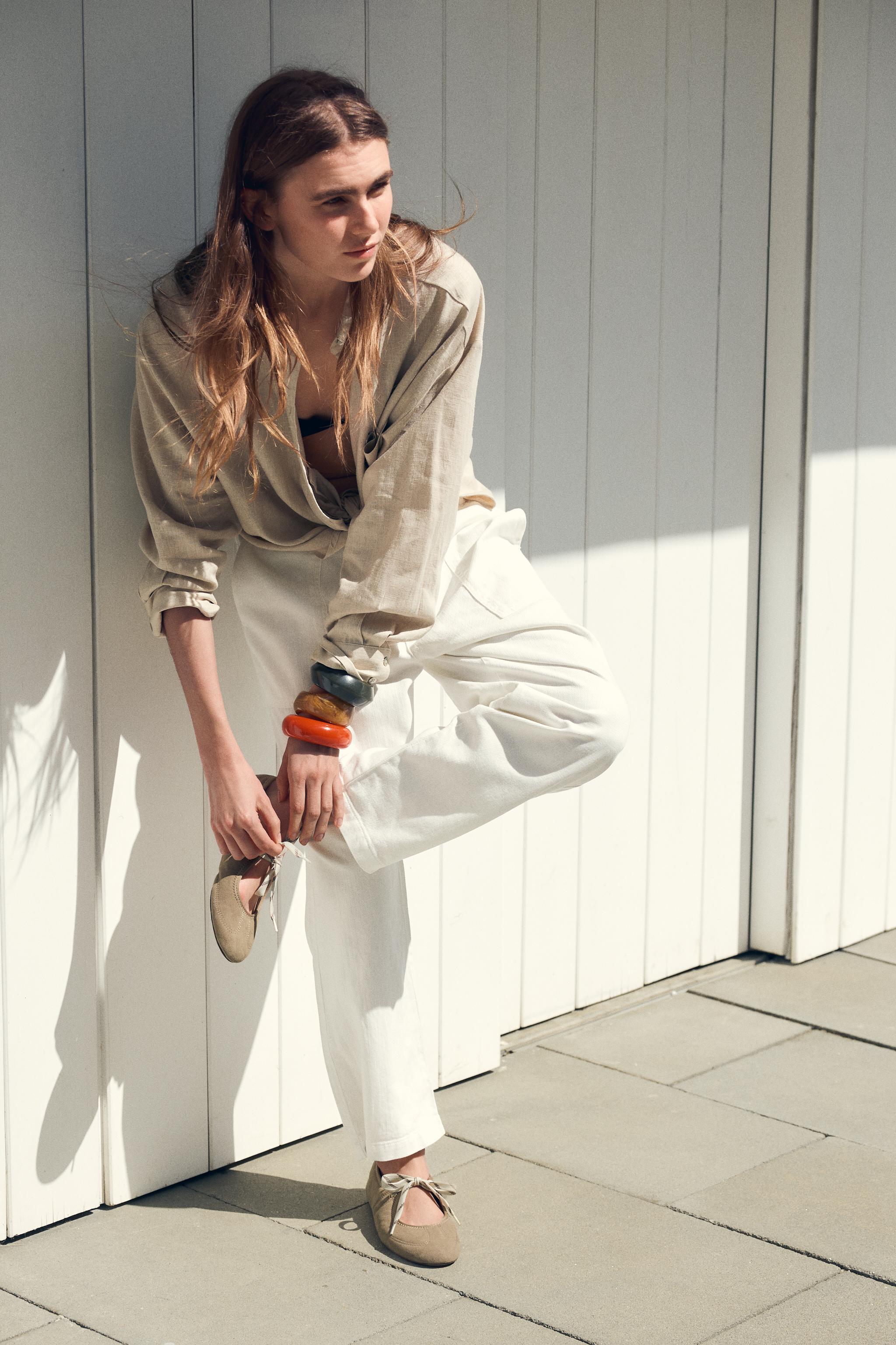 SPLIT LEATHER LACE-UP BALLET FLATS