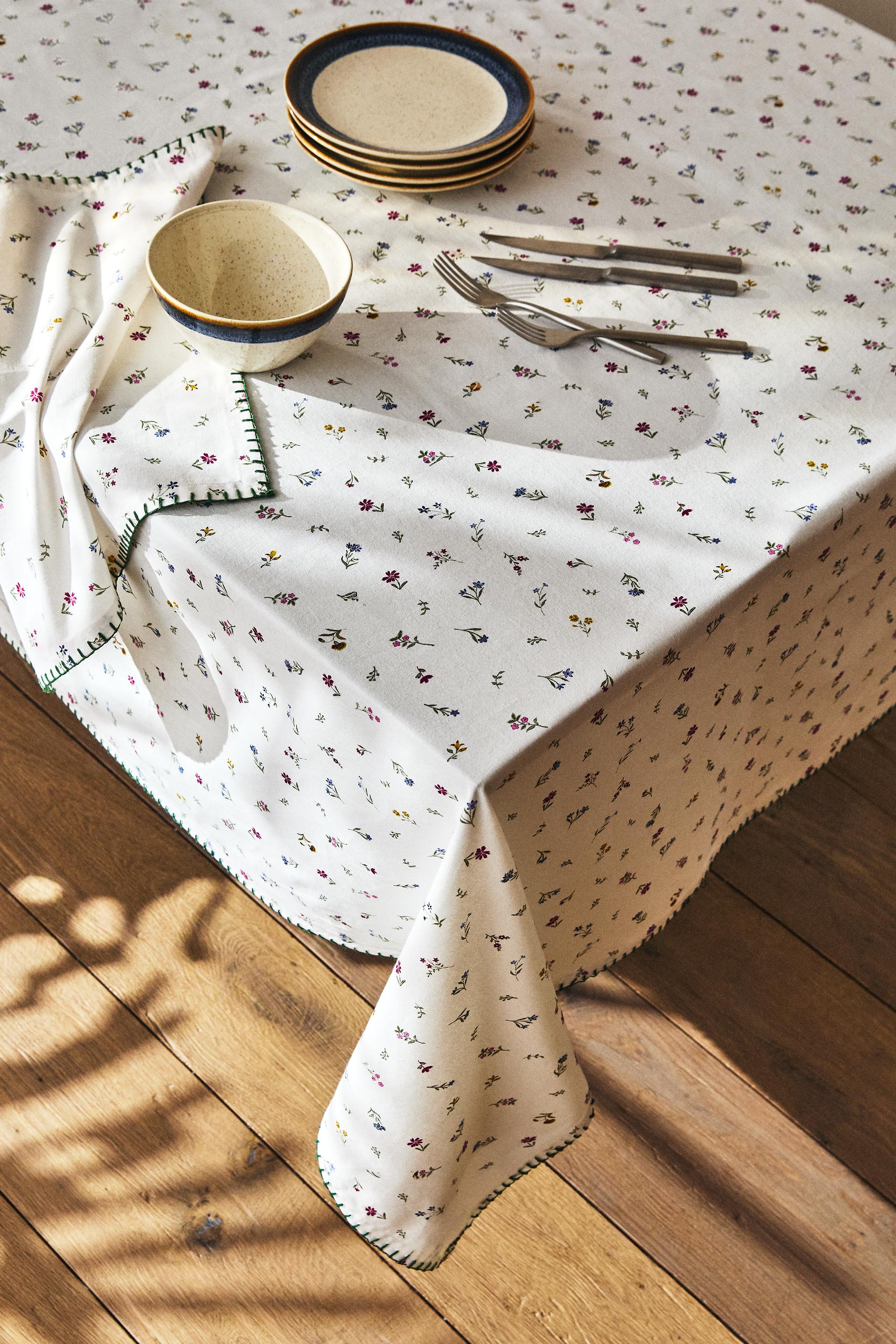 FLORAL PRINT COTTON TABLECLOTH