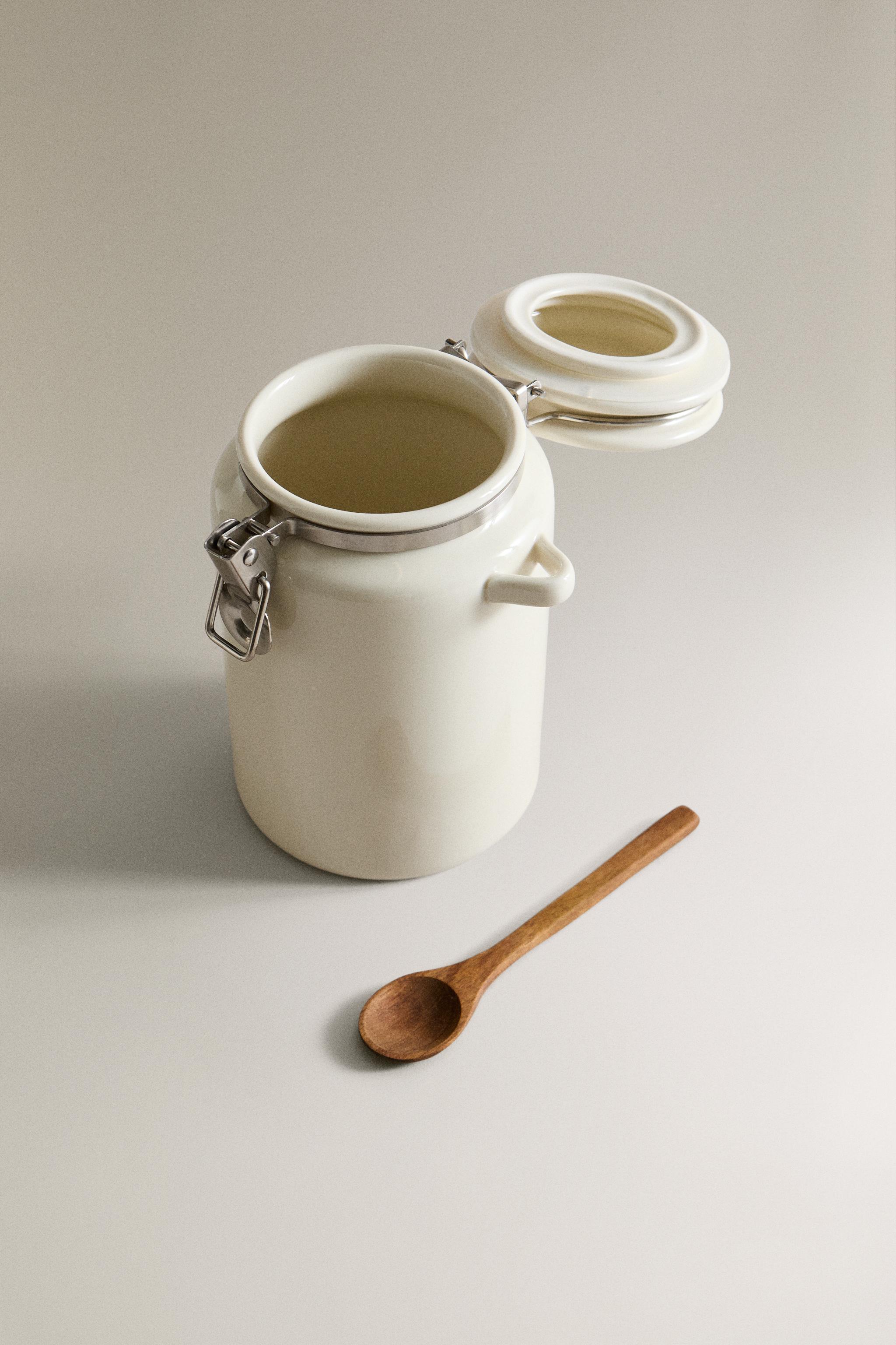 CERAMIC JAR WITH SPOON
