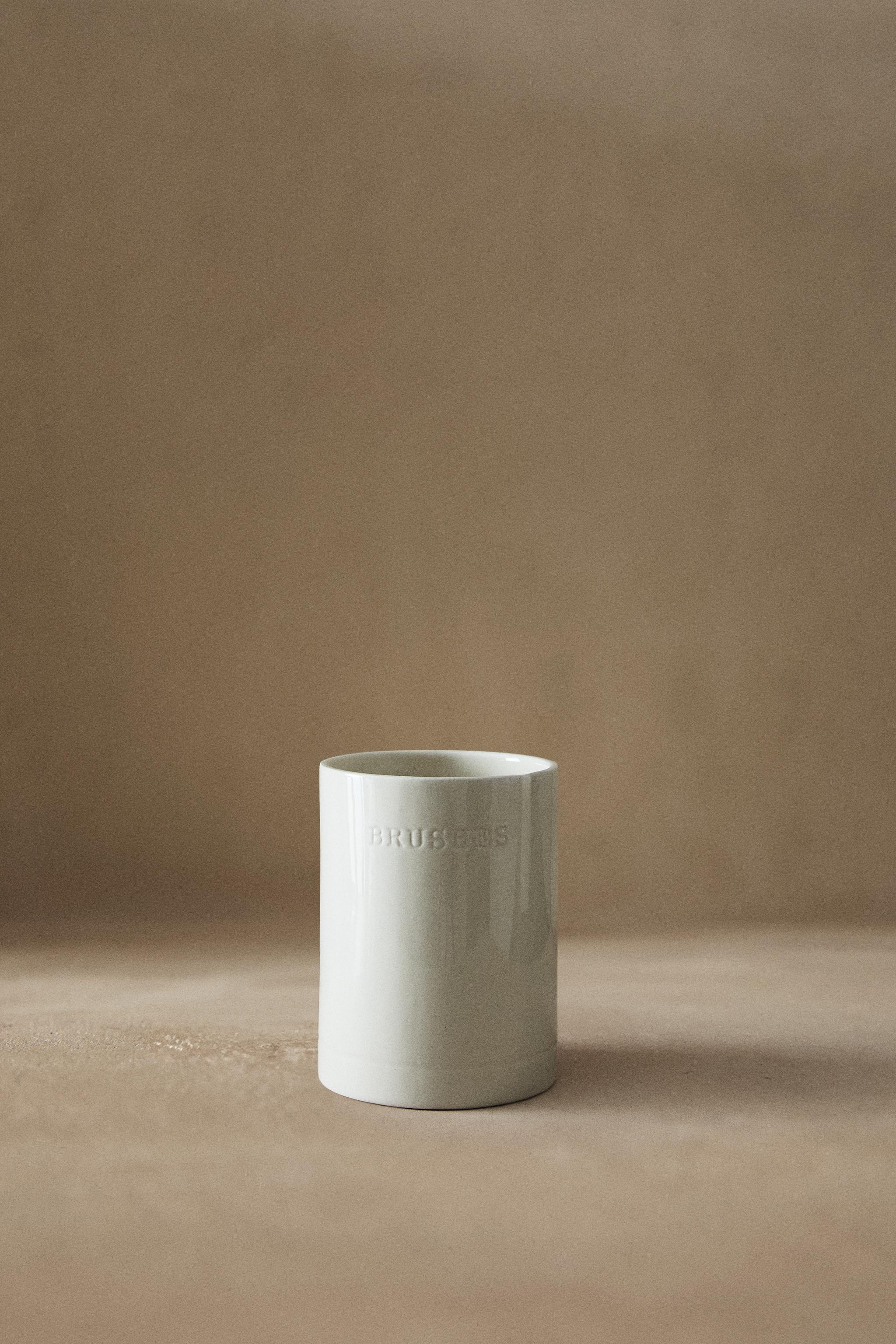 CERAMIC UTENSIL HOLDER