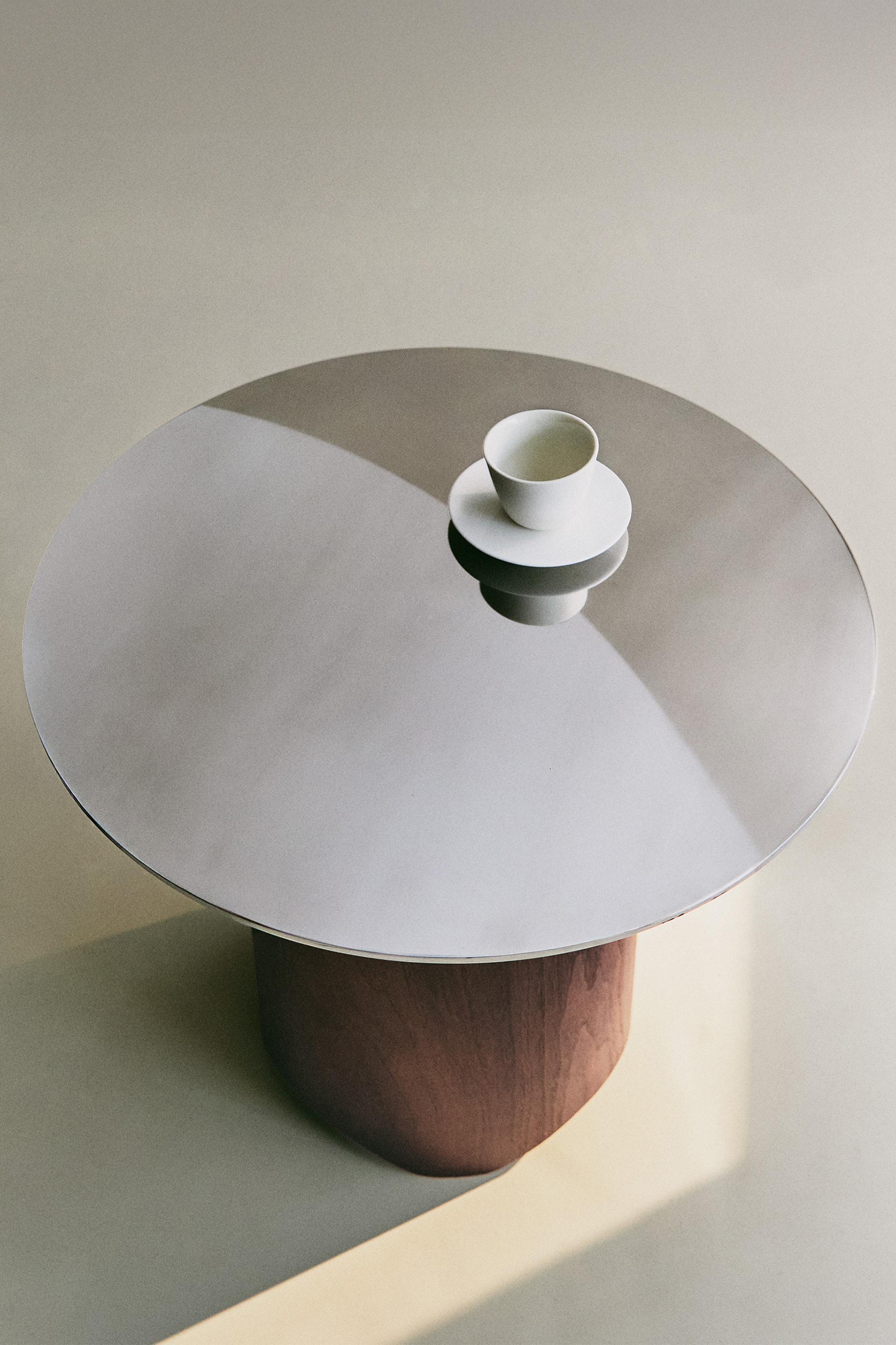 SIDETABLE 04