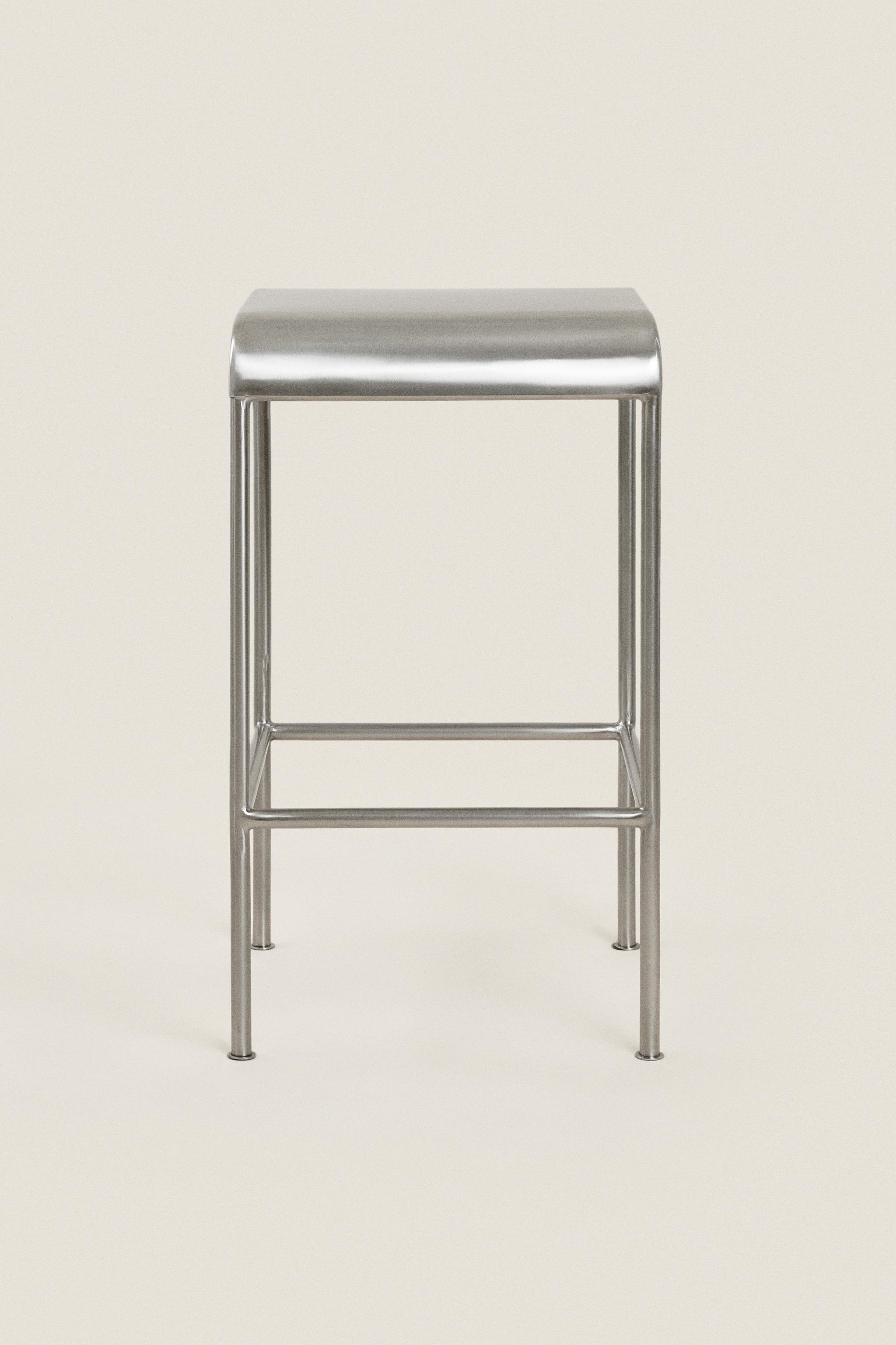 STEEL BAR STOOL