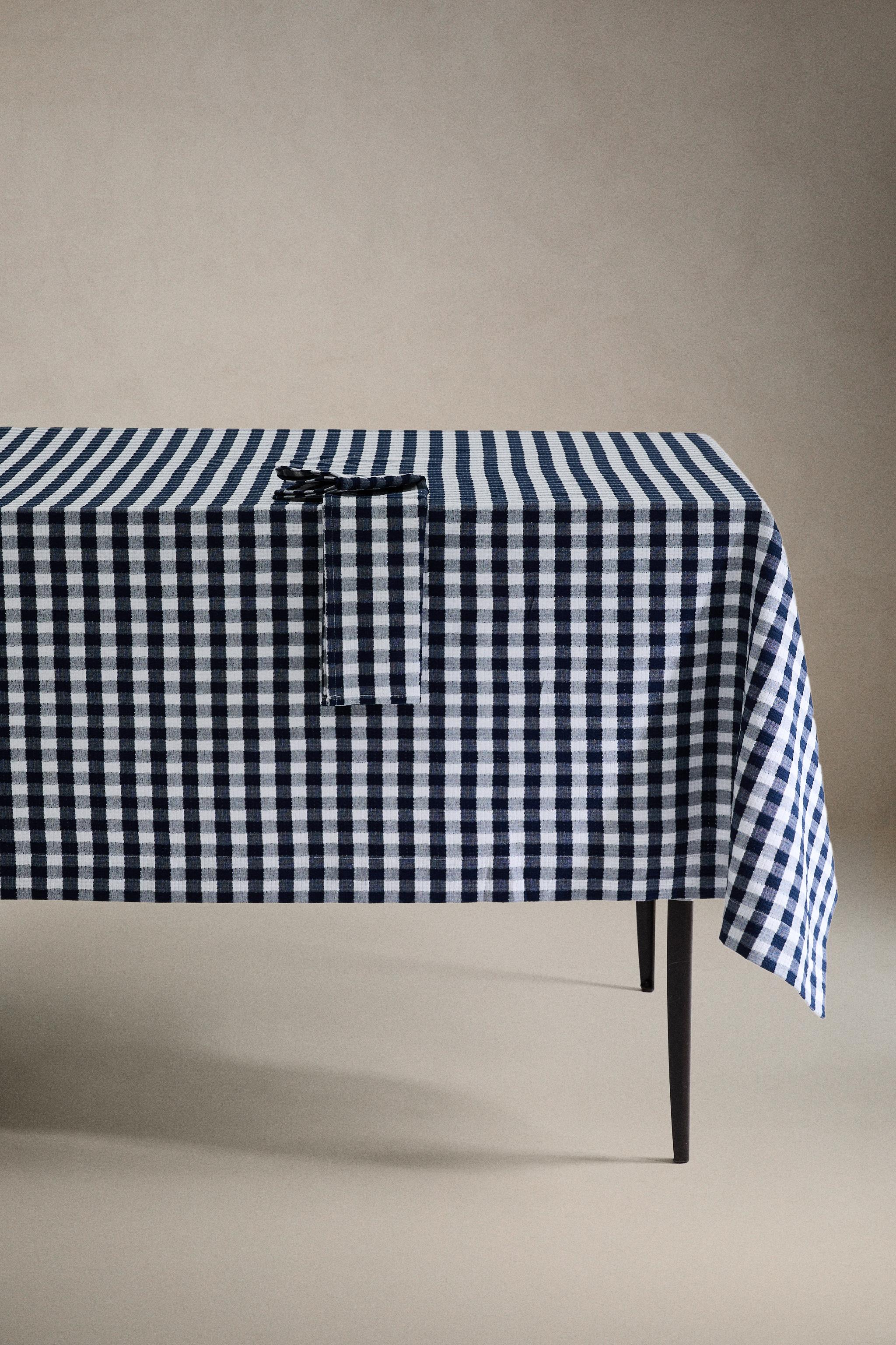 GINGHAM CHECK TABLECLOTH