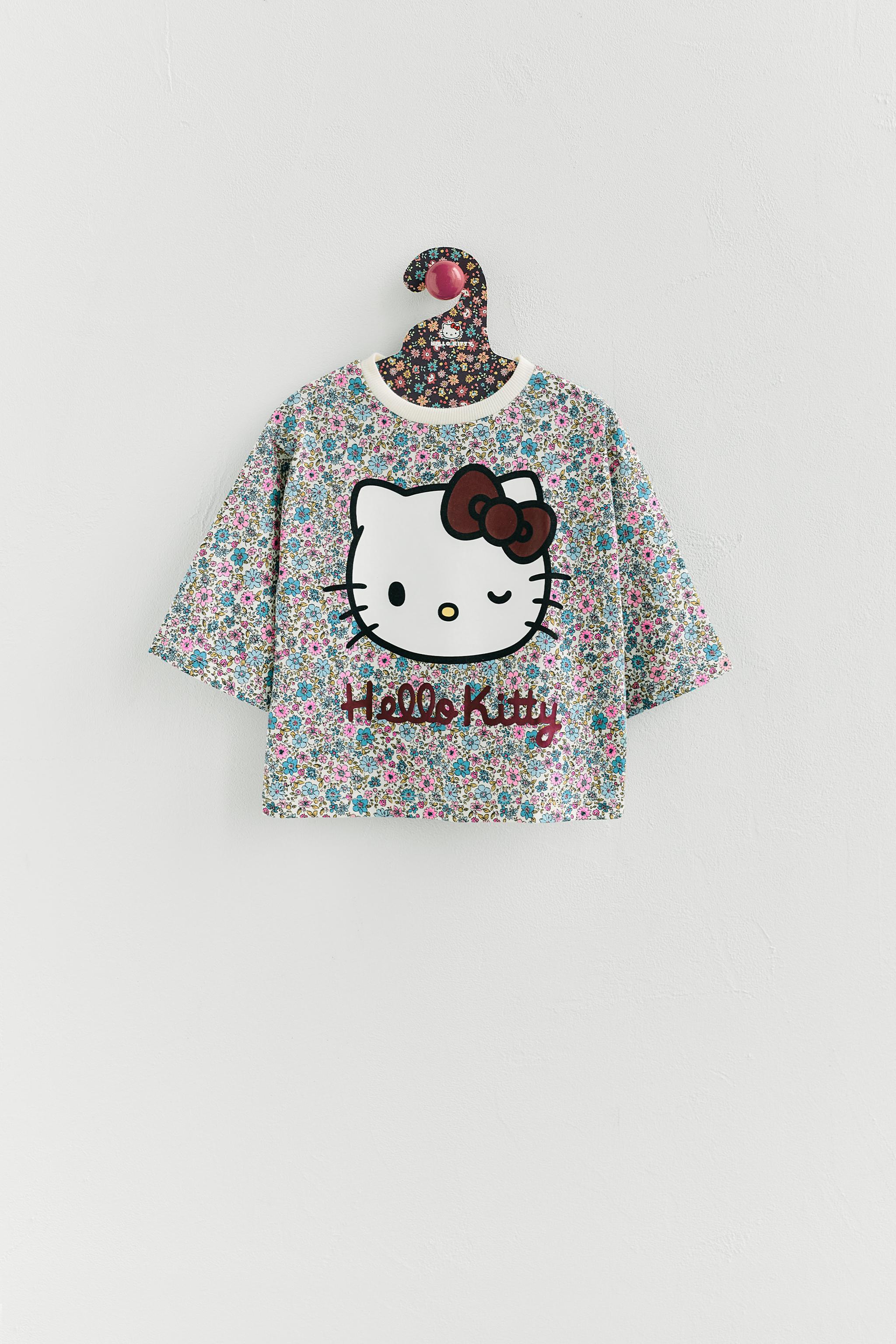 HELLO KITTY © SANRIO FLORAL T-SHIRT